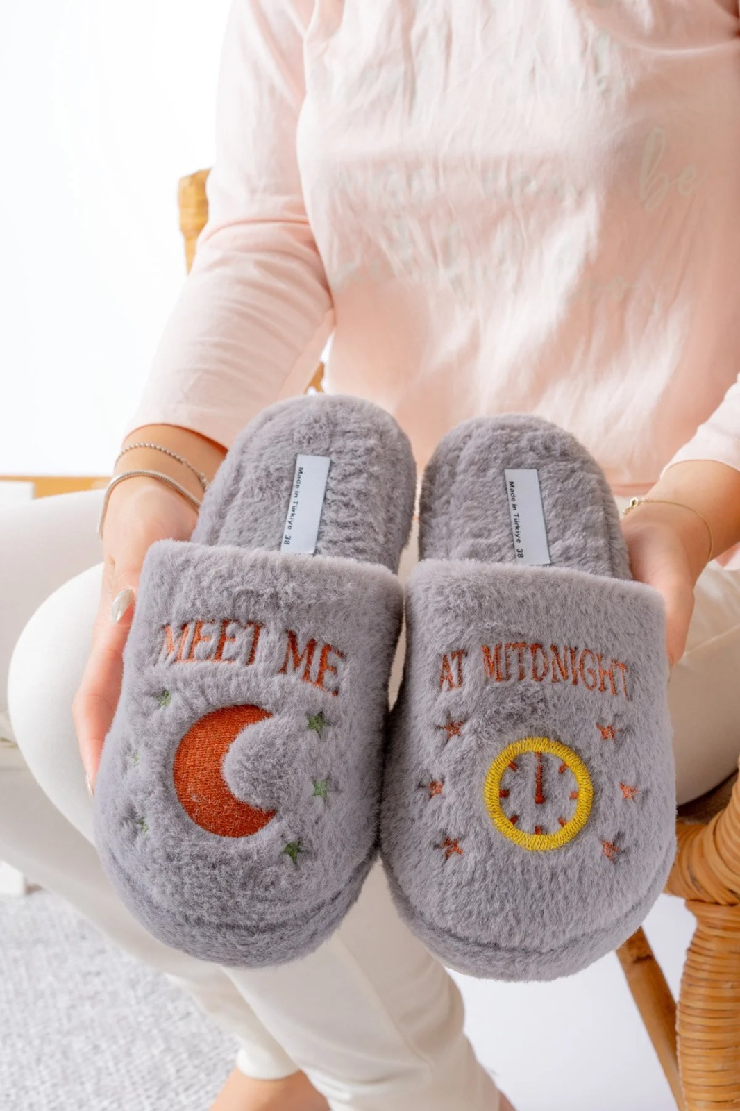 Slipcat Pelüş Gece Gündüz Kadın Ev Terliği Pelüş Ev Terliği Misafir Terliği Bohça Terliği görsel 2