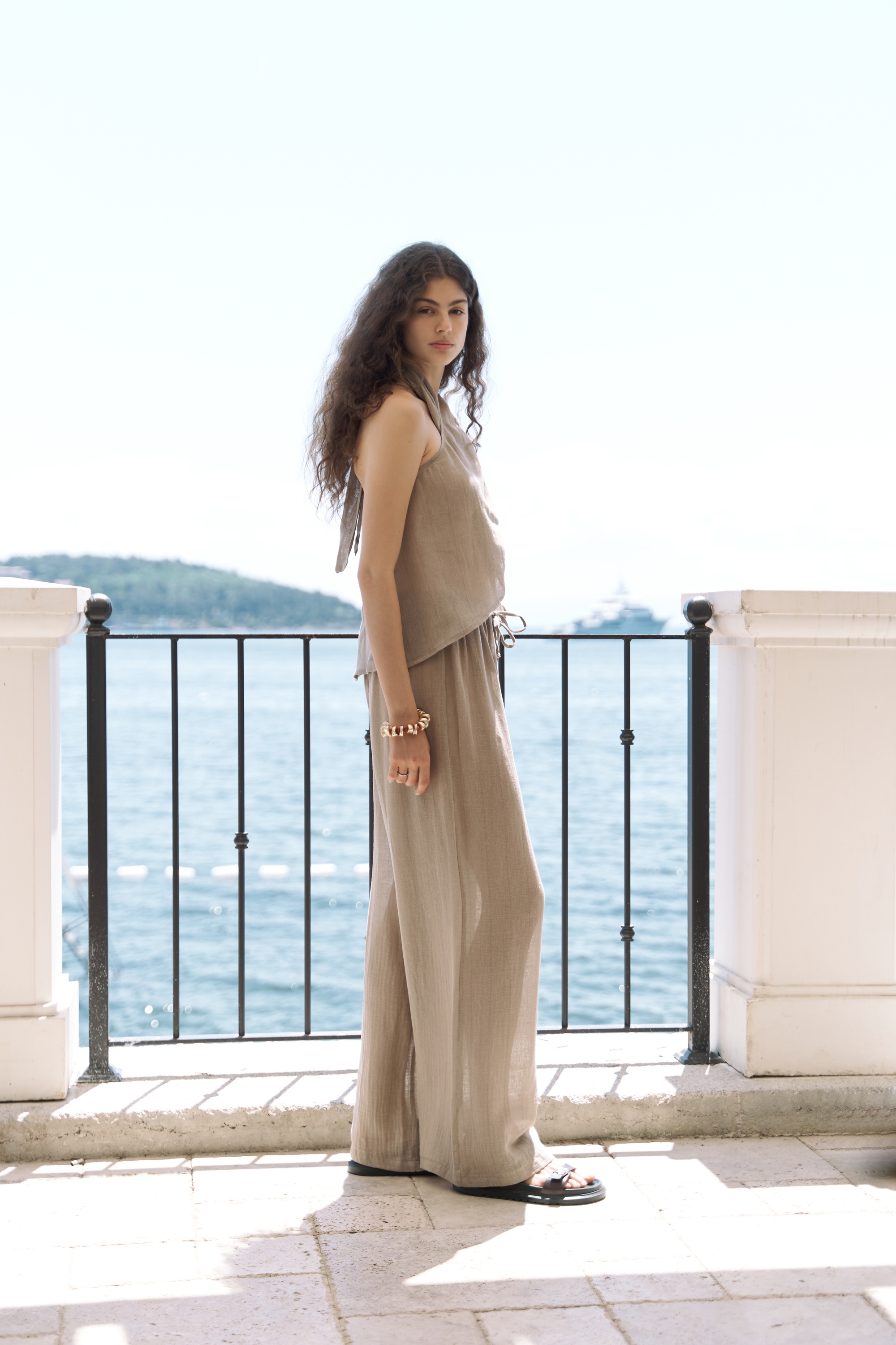 Bohemai Cadhas Boyundan Bağlamalı Haki Crop Pantolon Takım görsel 4