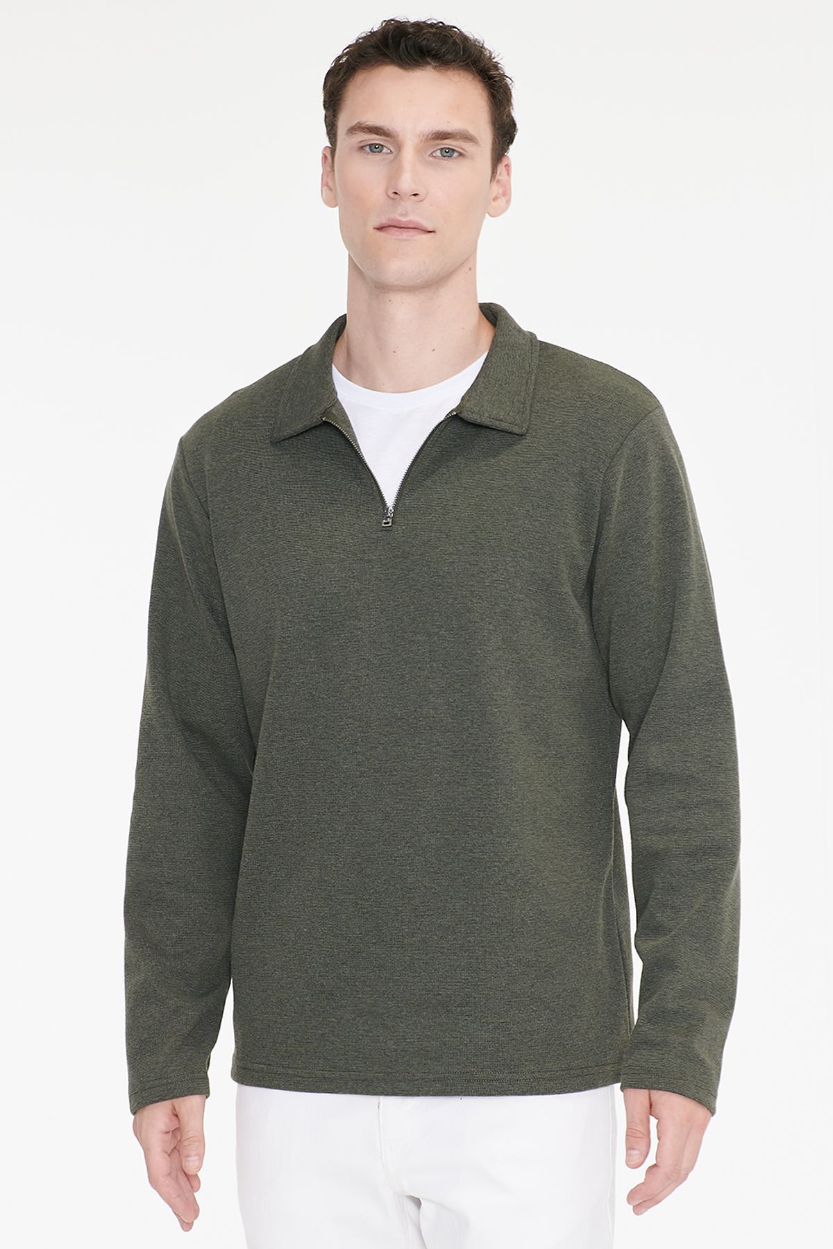 AC&Co / Altınyıldız Classics Erkek Haki Pamuklu Standart Fit Normal Kesim Polo Yaka Sweatshirt görsel 3