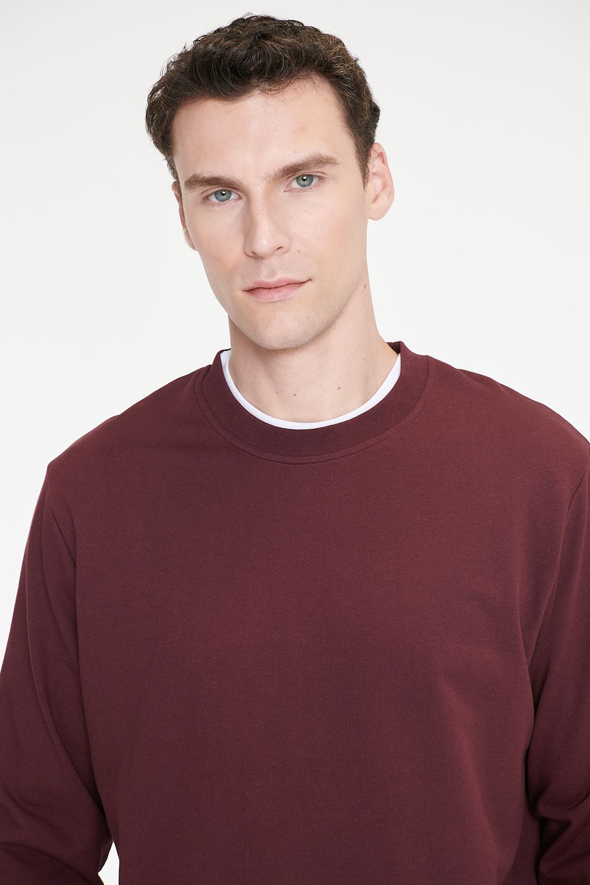 AC&Co / Altınyıldız Classics Erkek Bordo Pamuklu Standart Fit Normal Kesim 2 İplik Bisiklet Yaka Sweatshirt görsel 4