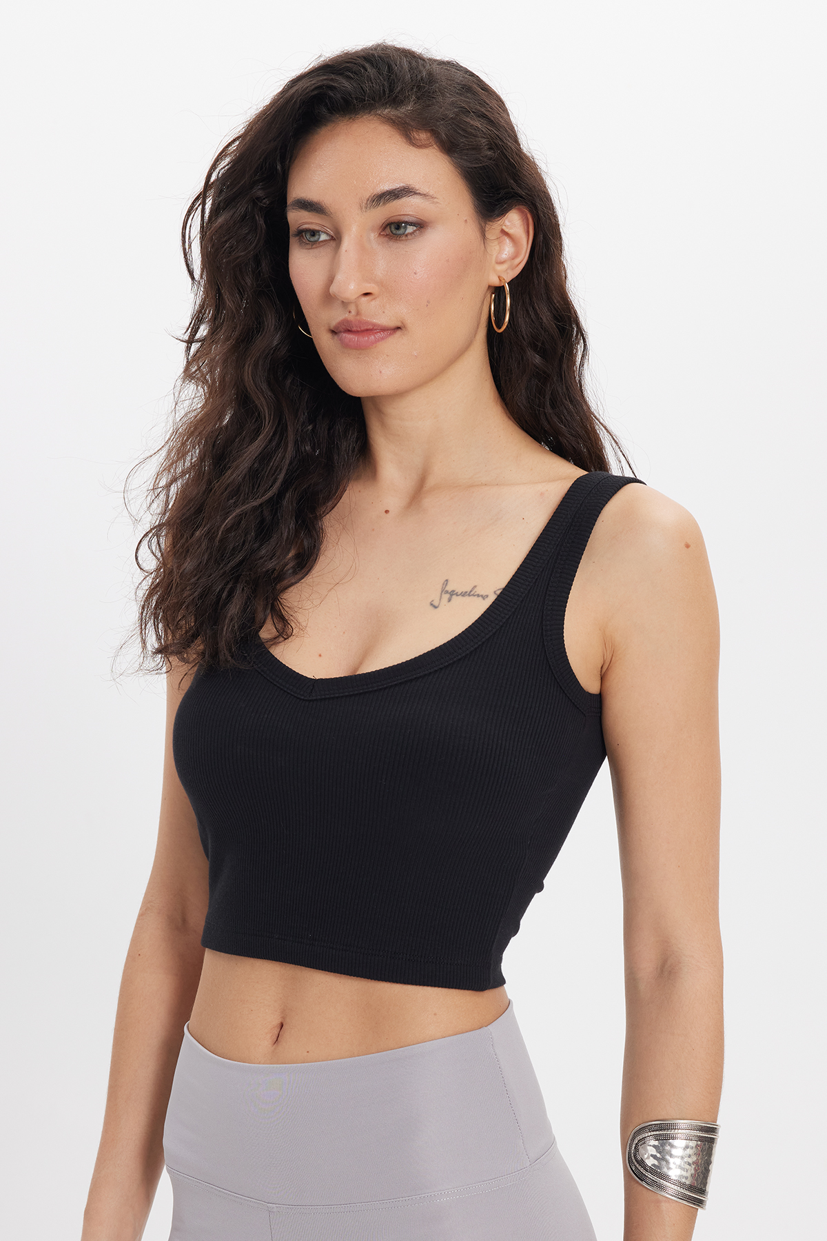 TUDORS Kadın Slim Fit Dar Kesim Pamuklu Fitilli Kalın Askılı Basic Siyah Crop Atlet görsel 4