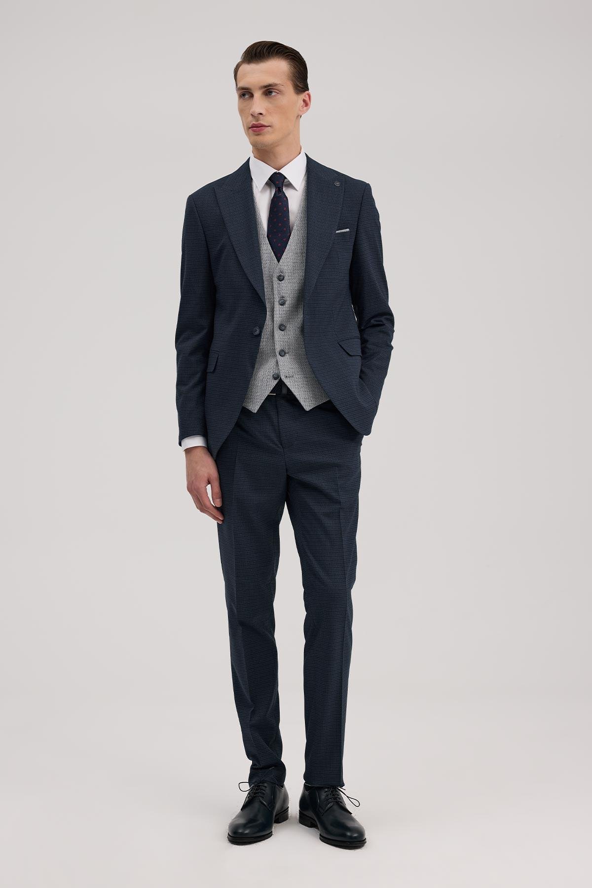 JAKAMEN Lacivert Slim Fit Kırlangıç Yaka Yelekli Kombinli Takım Elbise