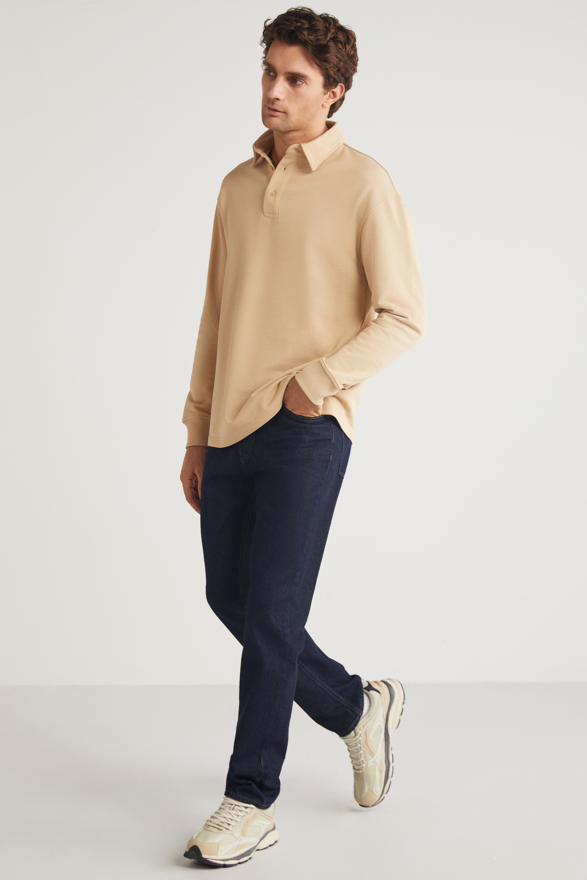 GRIMELANGE Erkek Polo Sweat Gömlek Yakalı Organik Pamuklu Yırtmaçlı İçi Polarsız BEJ Sweatshirt görsel 4