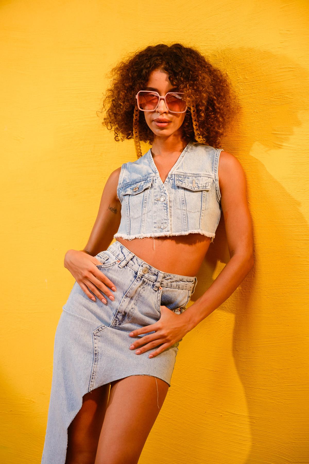 It's Basic Kadın Snow Rengi Önü Düğmeli Crop Denim Yelek görsel 3