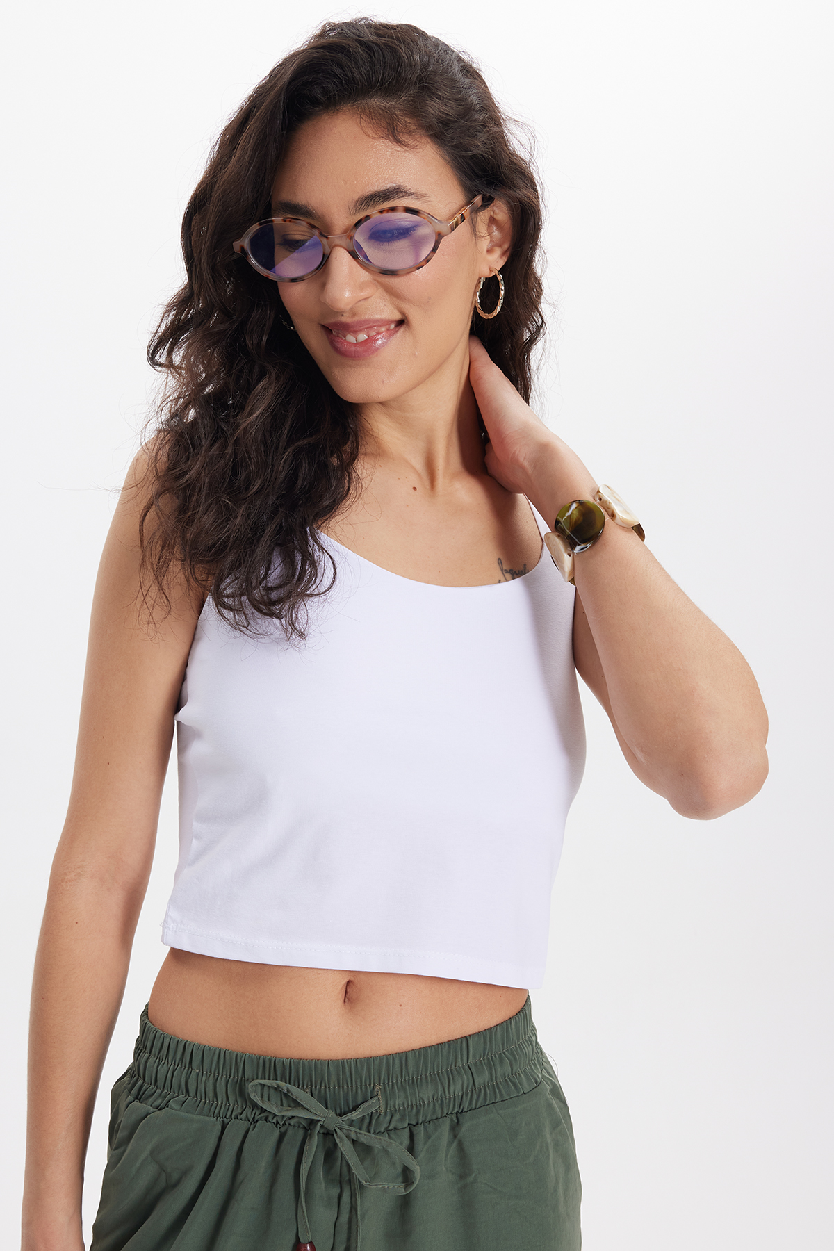 TUDORS Kadın Slim Fit Dar Kesim Elastanlı Beyaz Crop Atlet görsel 5