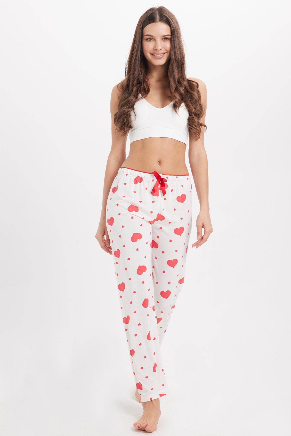 TUDORS Kadın Regular Fit Klasik Kesim Viskon Beli Lastikli Fiyonk Detaylı Baskılı Beyaz Pijama Altı