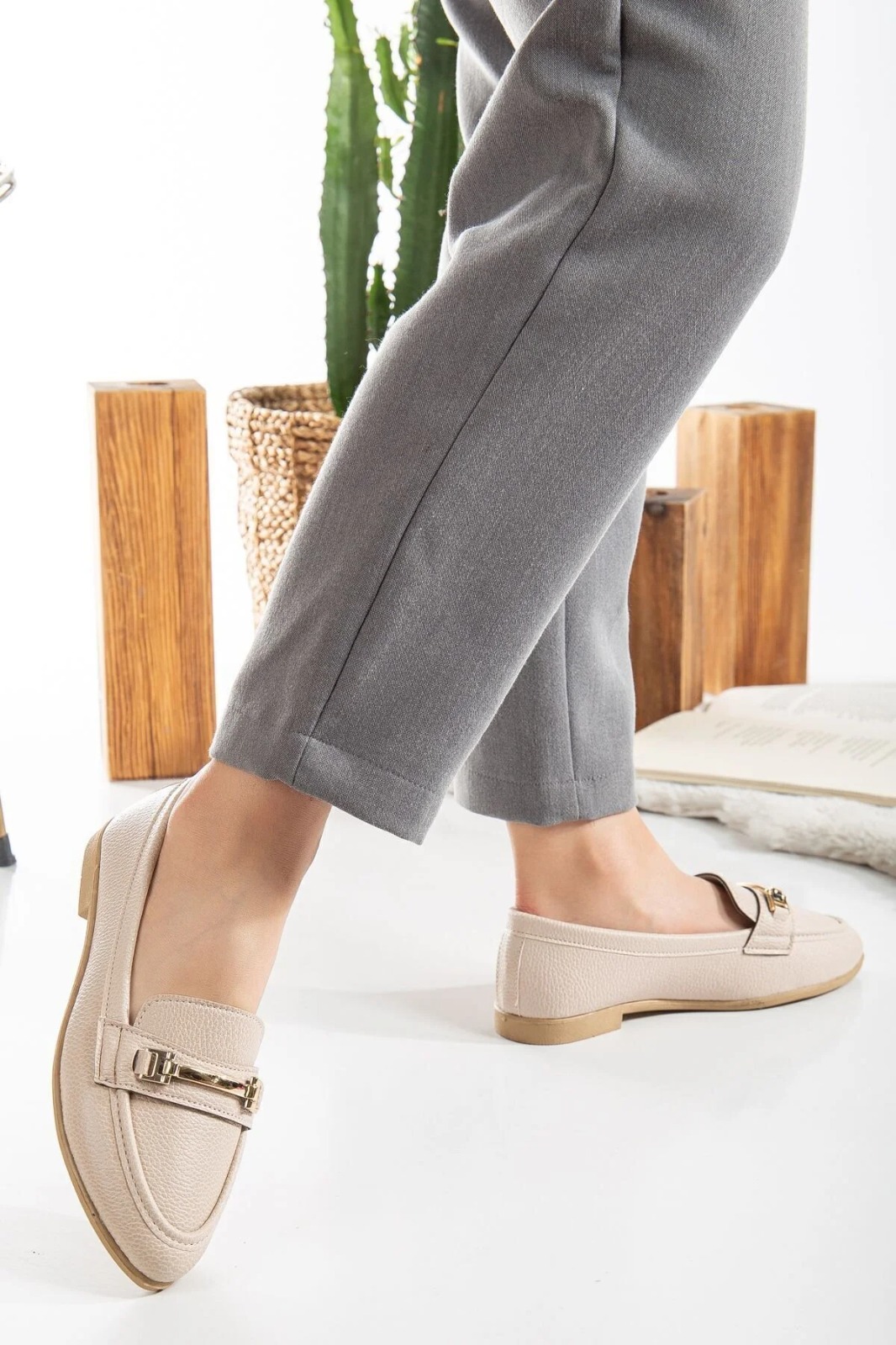 Slipcat Kadın Babet Toka Detaylı Rahat Ortopedik Günlük Ayakkabı görsel 5