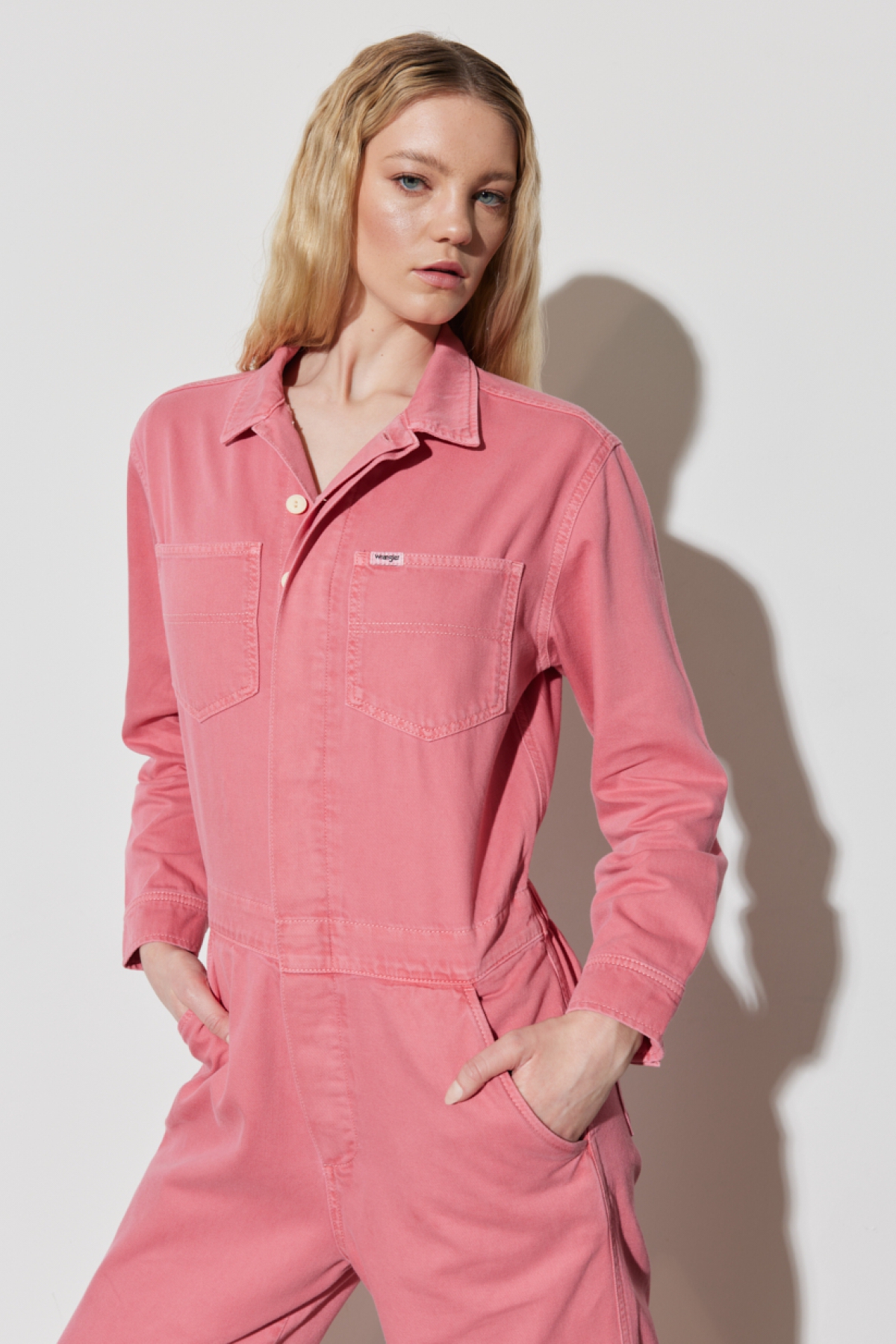 Wrangler Kick Flare Regular Fit Gömlek Yaka Geniş Paça Pembe Tulum görsel 5