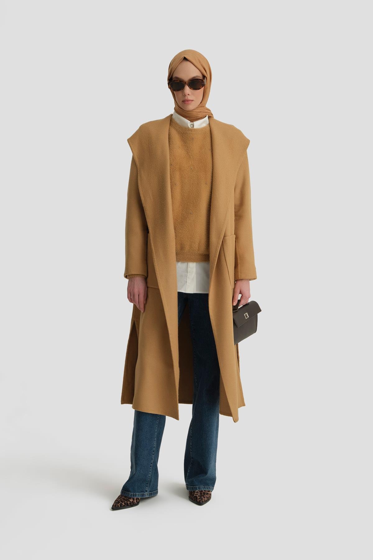 ARMİNE Handmade Kapüşonlu Manto 24K8109 Camel görsel 2
