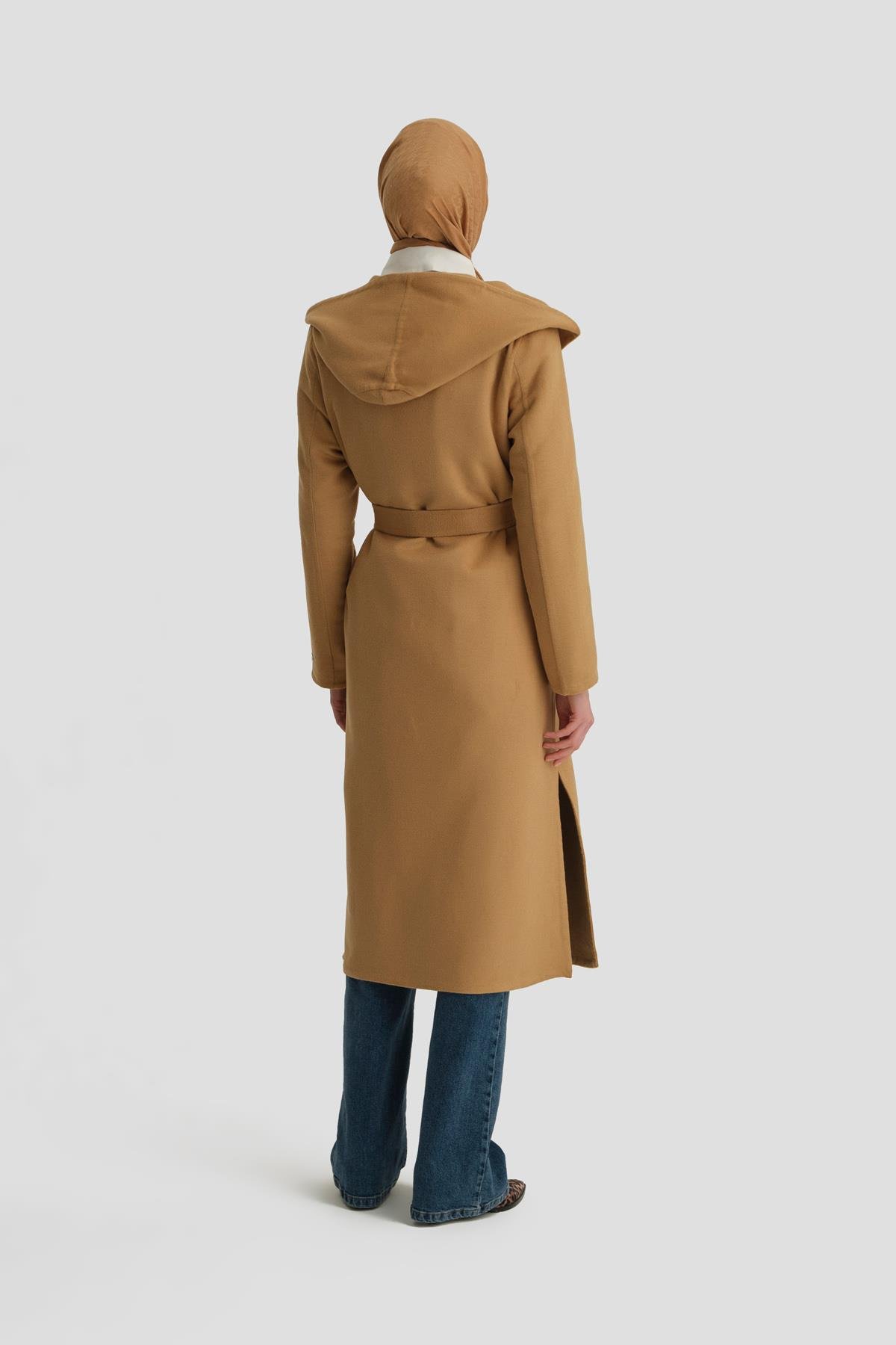 ARMİNE Handmade Kapüşonlu Manto 24K8109 Camel görsel 5