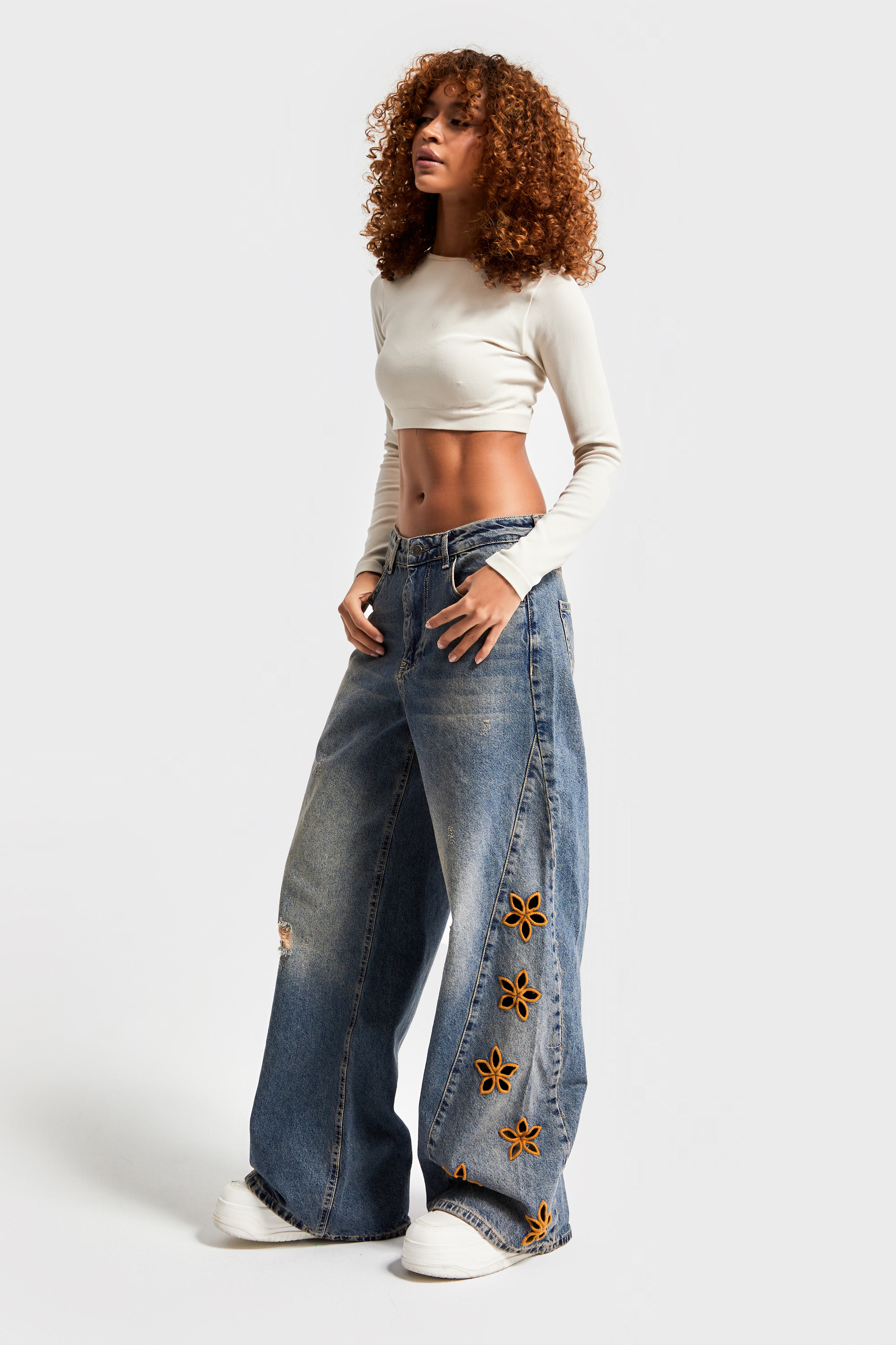 It's Basic Kadın T.Kot Rengi Çiçek Nakışlı Bol Kesim Tasarım Denim görsel 4