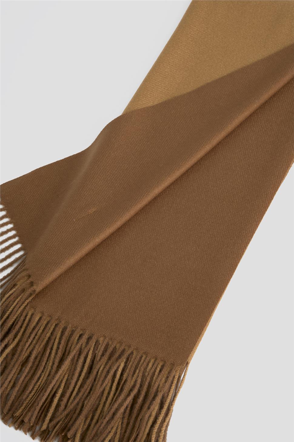 ARMİNE Püsküllü Akrilik Atkı Camel görsel 3