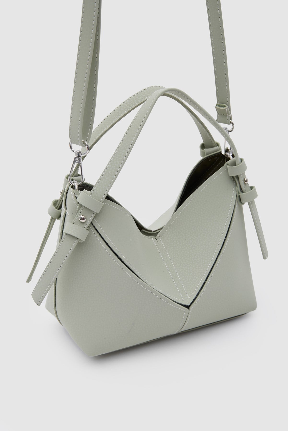 Shulebags Rada Asimetrik Charmlı El Ve Çapraz Çanta Mint görsel 7