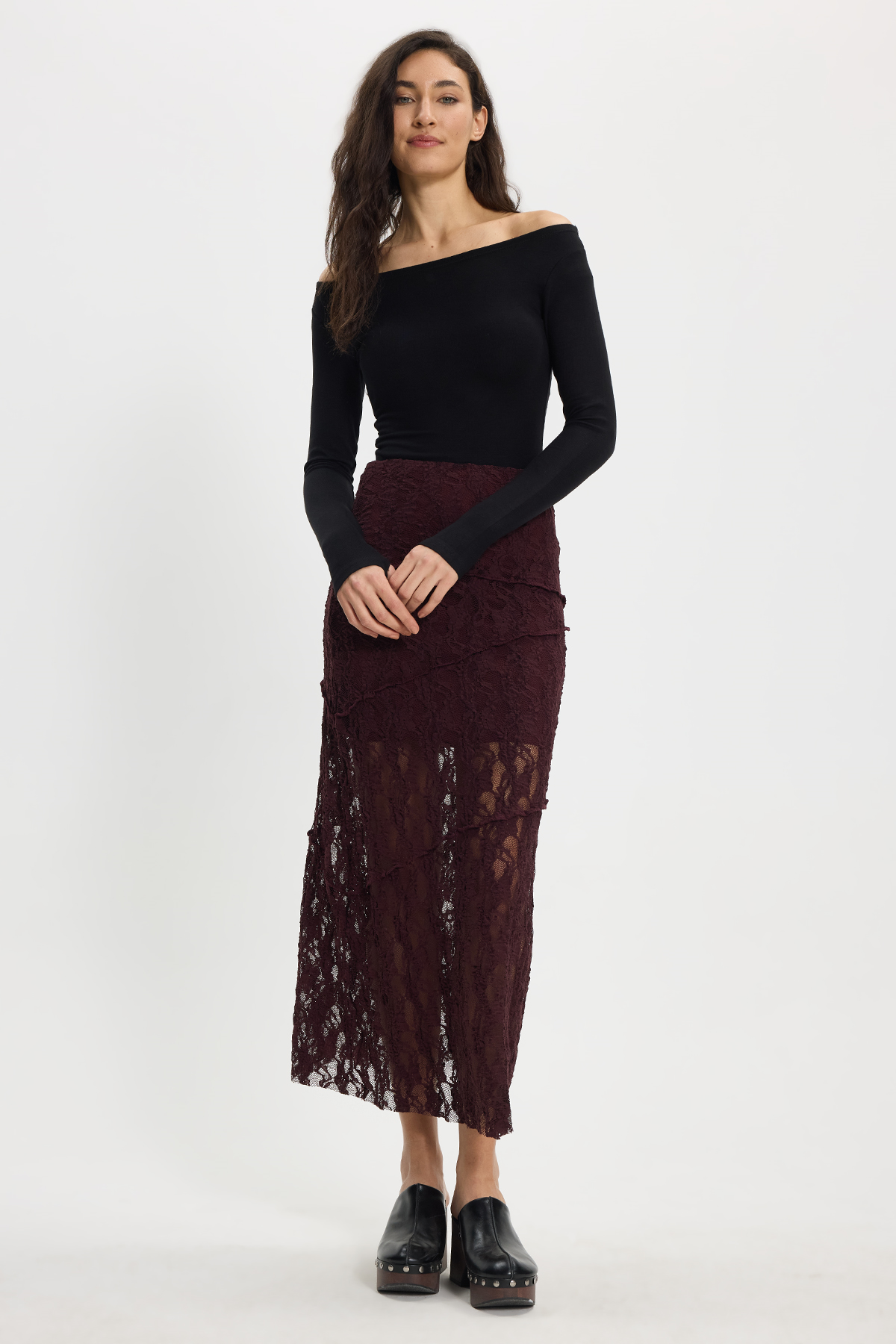 TUDORS Kadın Slim Fit Dar Kesim Lastikli Yüksek Bel Dantelli Kahverengi Etek görsel 4