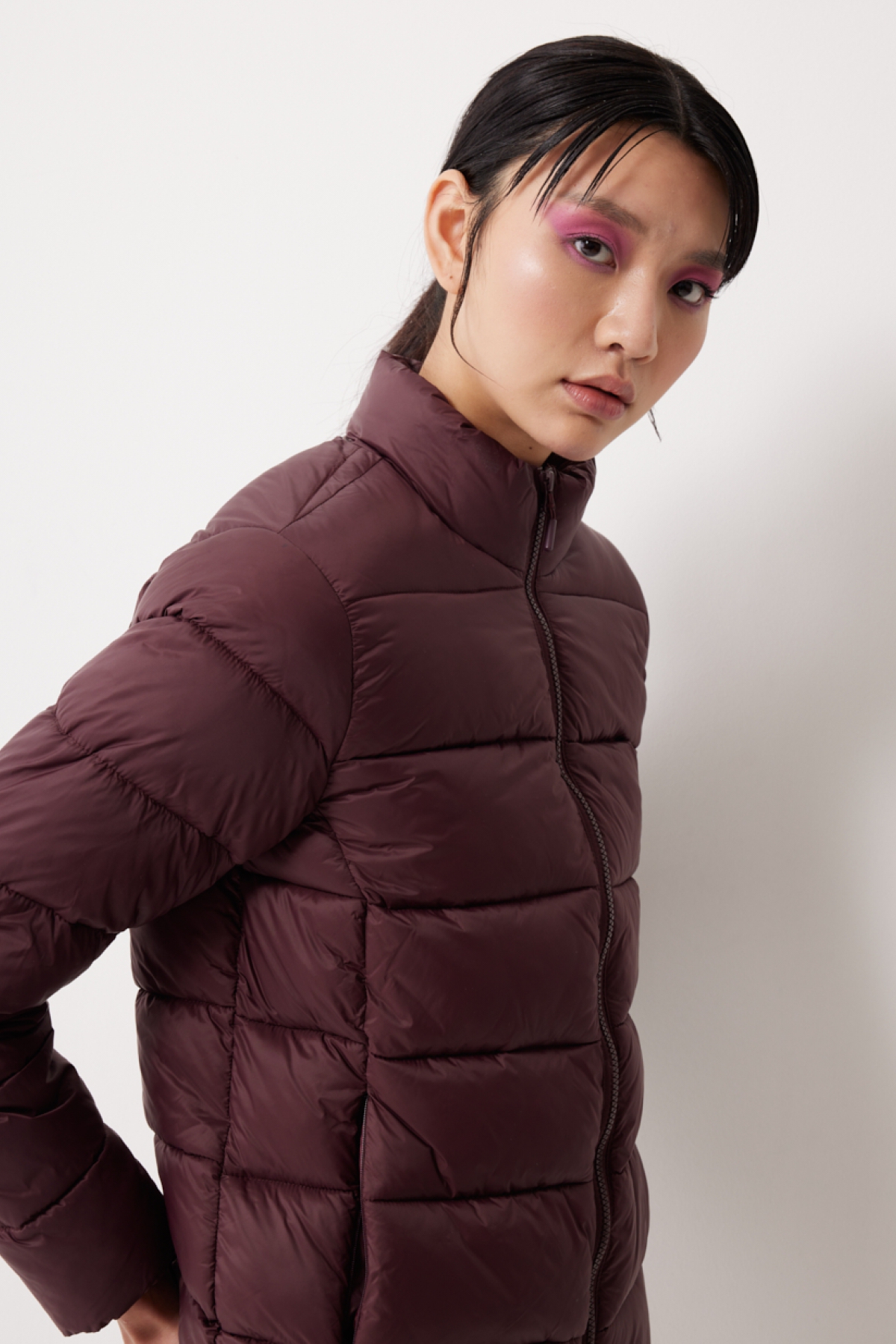 Lee Regular Fit Normal Kesim Dik Yaka Mor Şişme Mont görsel 2
