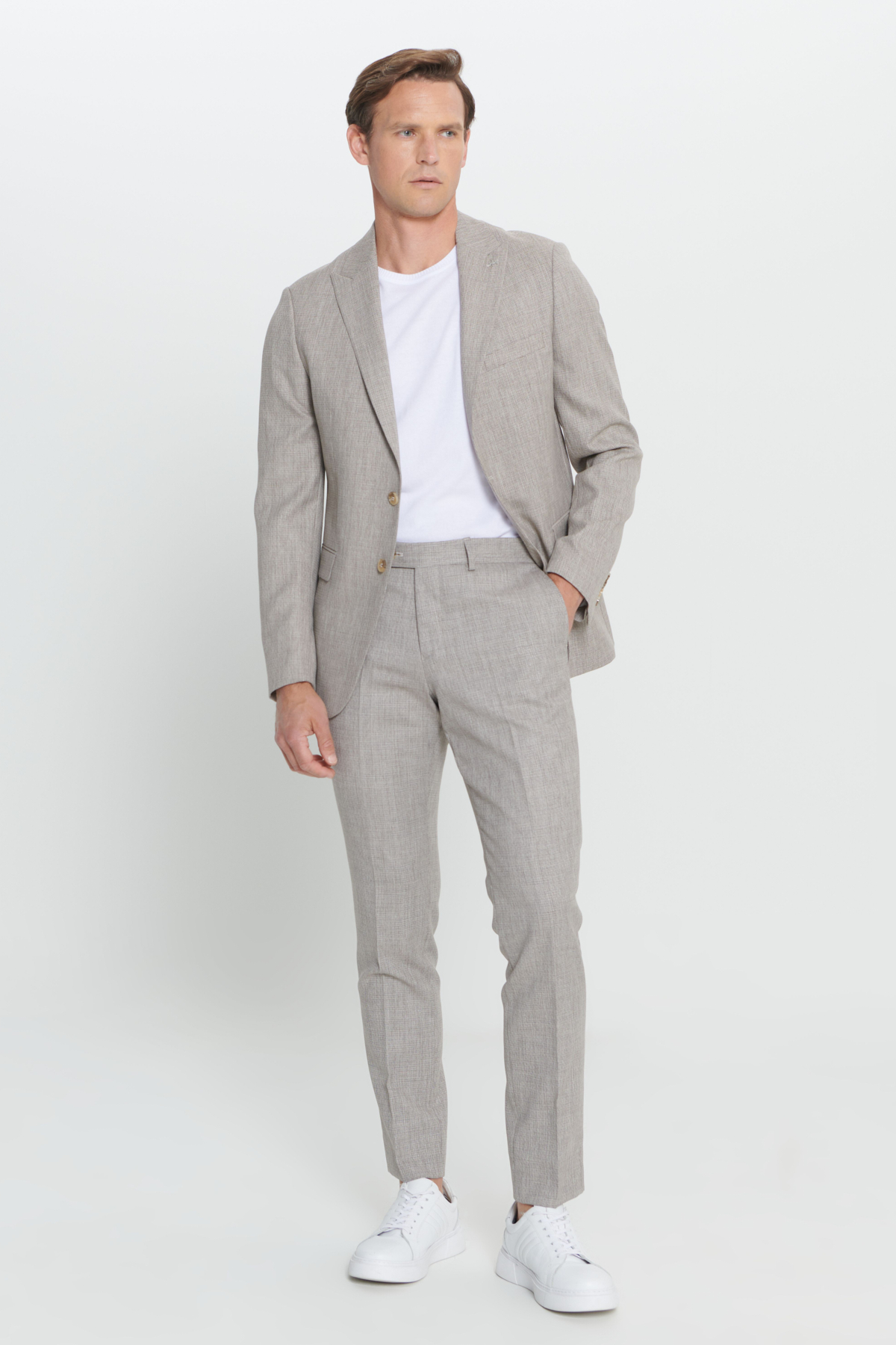 Altınyıldız Classics Erkek Açık Kahve Slim Fit Dar Kesim Kırlangıç Yaka Desenli Takım Elbise görsel 2