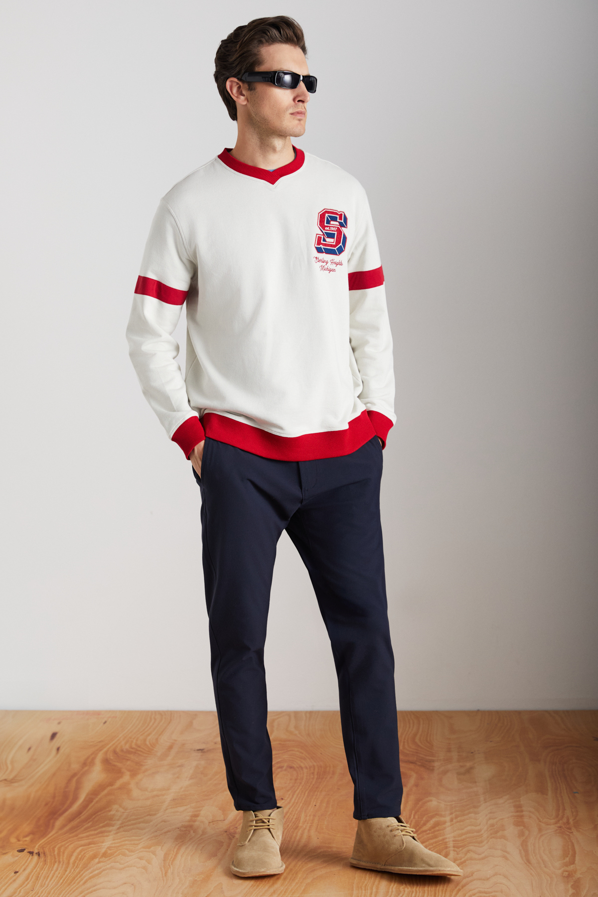 GRIMELANGE Reynon Erkek V Yakalı Aplikeli Organik Pamuklu İçi Polarlı Yumuşacık V Yaka TAŞ Sweatshirt görsel 3