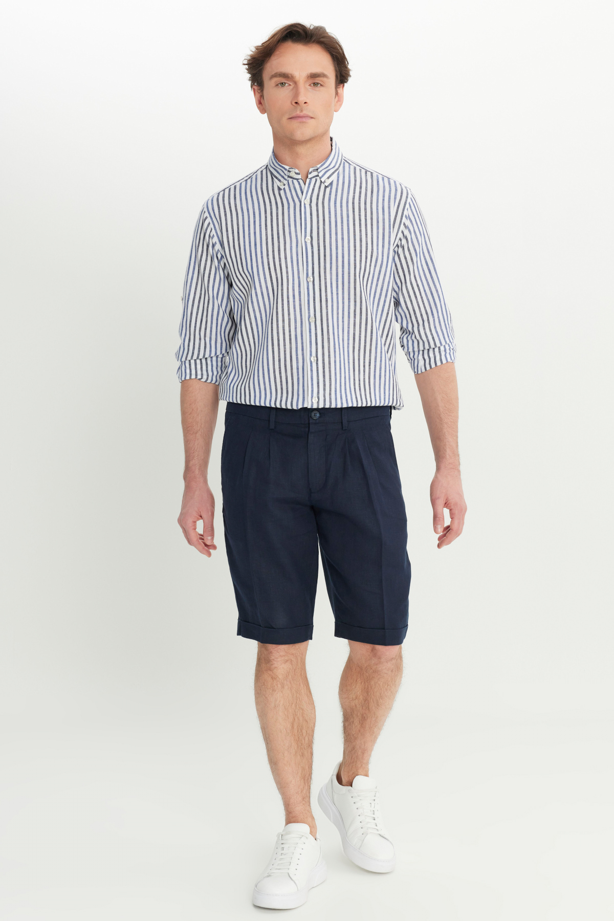 Altınyıldız Classics Erkek Lacivert %100 Keten Slim Fit Dar Kesim Beli Lastikli Yan Cepli Şort