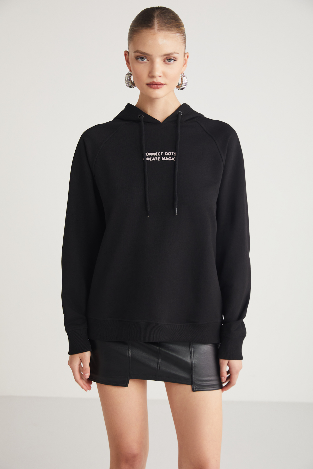 ETHIQUET GLACE Kadın Ön Ve Arka Baskı Detaylı Kapüşonlu Regular Fit Normal Kalıp SİYAH Sweatshirt görsel 2