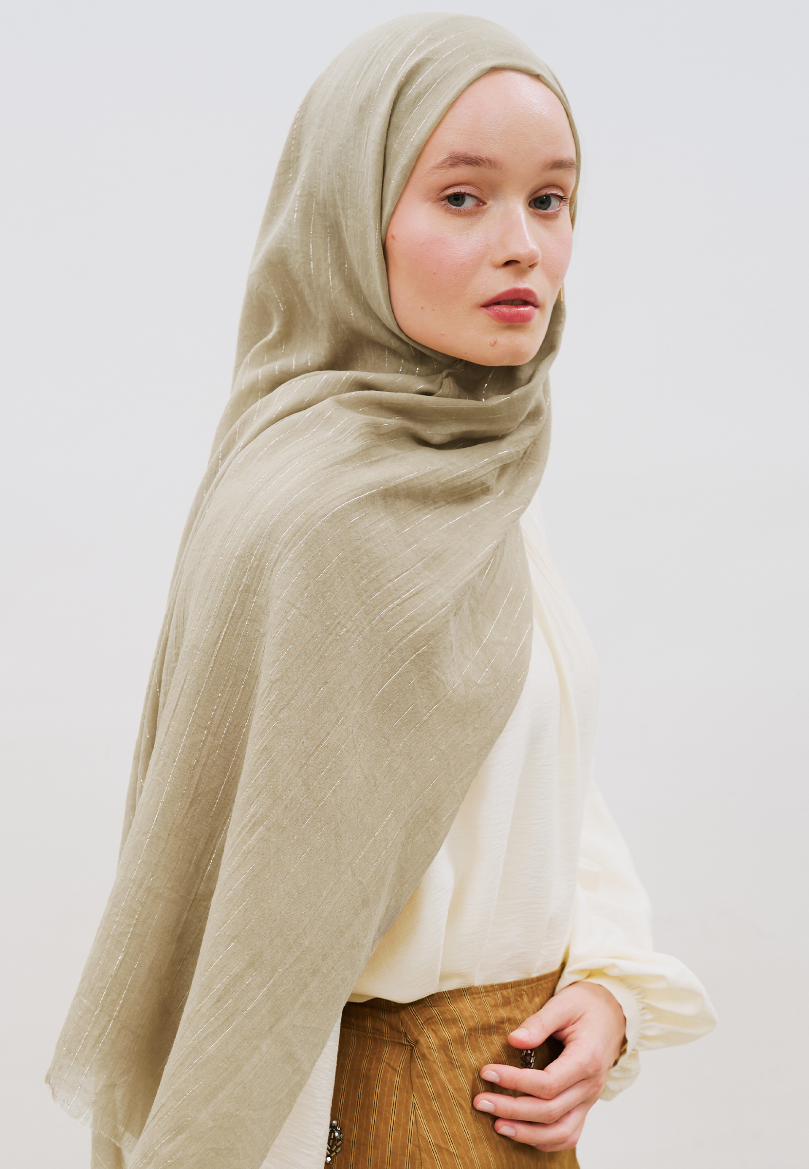 Fresh Scarfs Işıltılı Vual Şal Toprak görsel 5