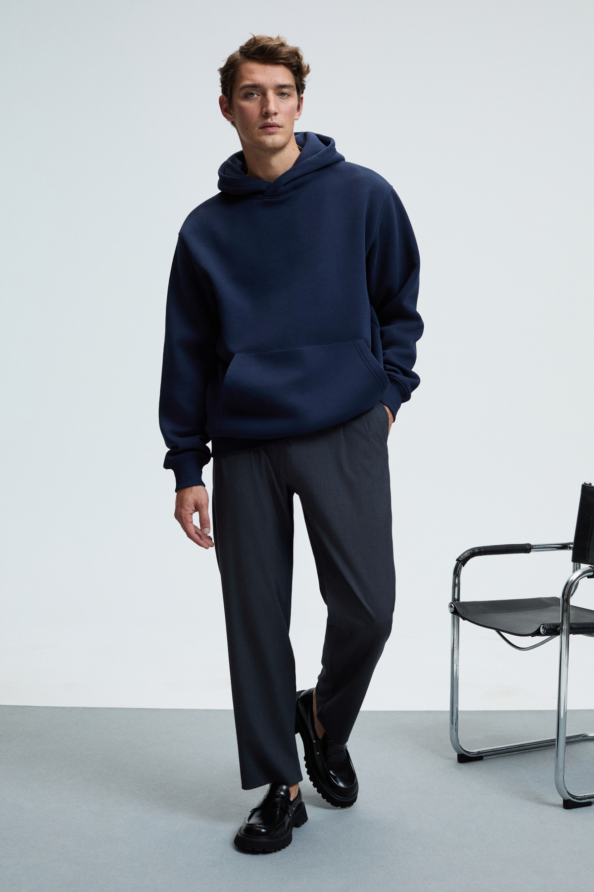 GRIMELANGE Erkek Yumuşak Kumaşlı 3 İplik Oversize Kapüşonlu Kanguru Cepli LACİVERT Sweatshirt görsel 2