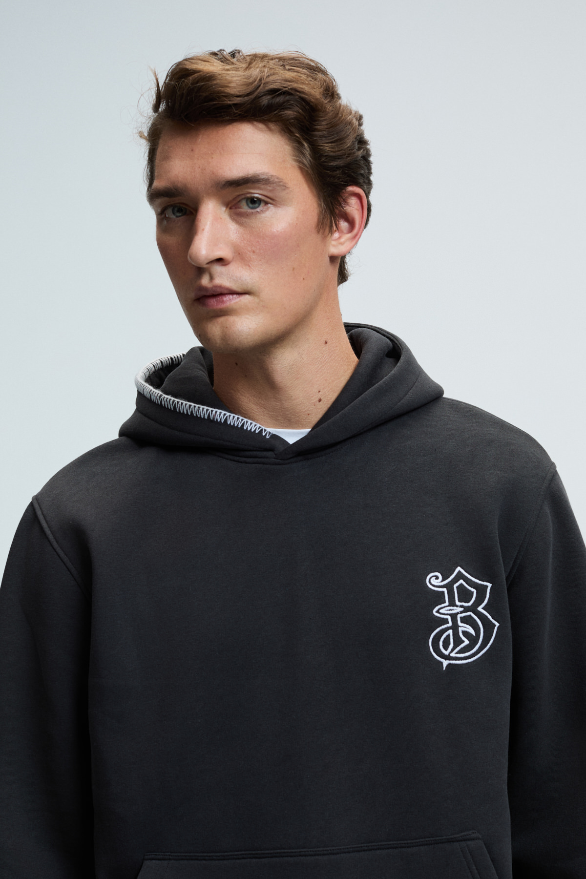 GRIMELANGE Erkek Kapüşonlu Süs Dikiş Detaylı Göğsü Nakışlı Kanguru Cepli ANTRASİT Sweatshirt görsel 5