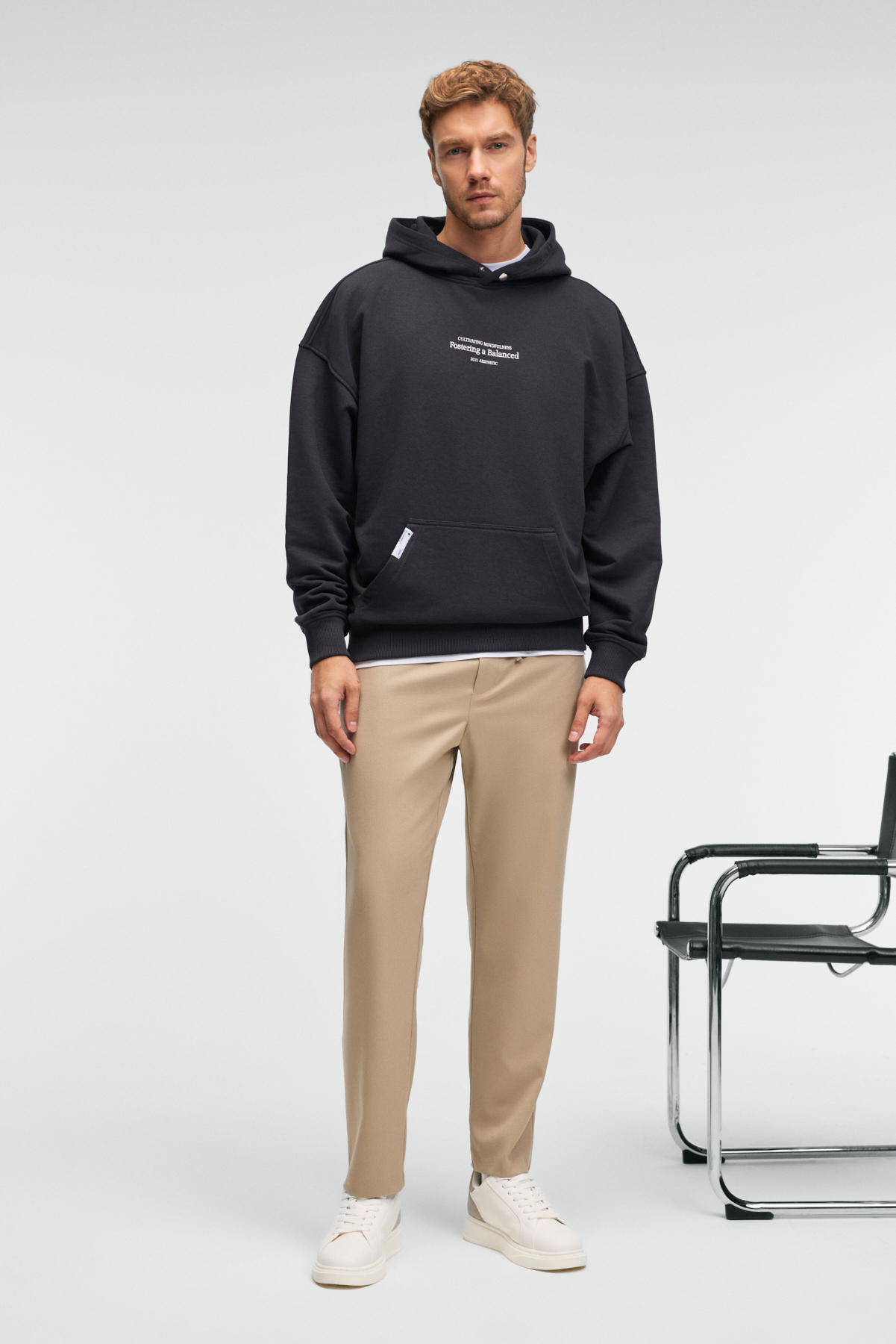GRIMELANGE Erkek %100 Pamuk Kapüşonlu Çıtçıtlı Baskılı Cebi Süs Etiketli ANTRASİT Sweatshirt görsel 2
