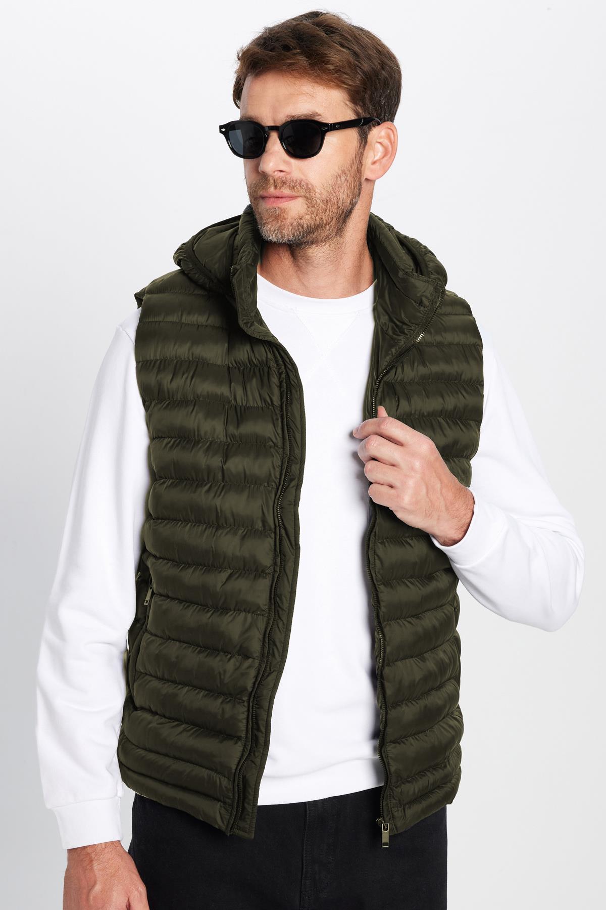 TUDORS Erkek Slim Fit Dar Kesim Astarlı Rüzgar Geçirmez Cepli Çıkarılabilir Kapüşonlu Şişme Yelek