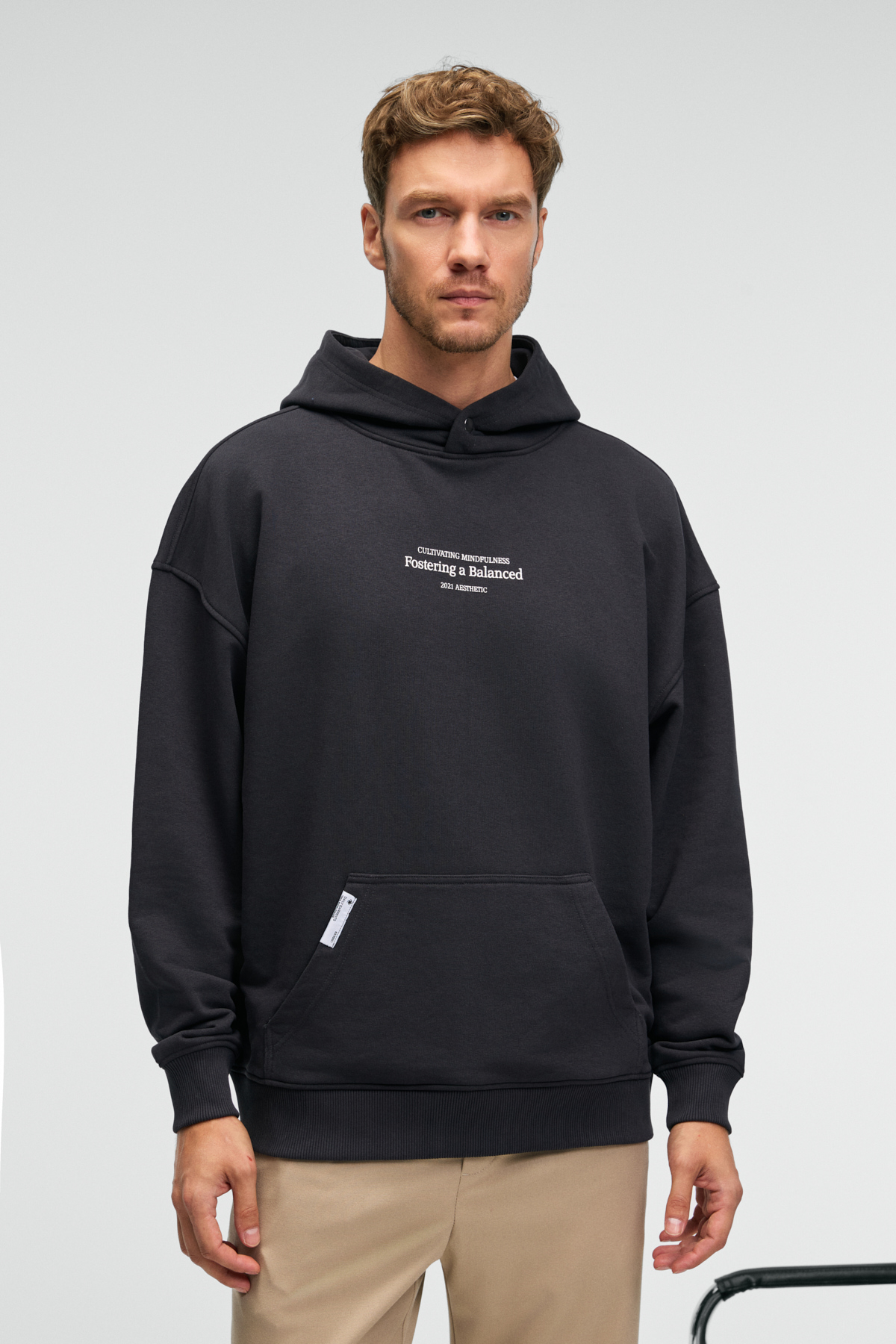 GRIMELANGE Erkek %100 Pamuk Kapüşonlu Çıtçıtlı Baskılı Cebi Süs Etiketli ANTRASİT Sweatshirt görsel 5