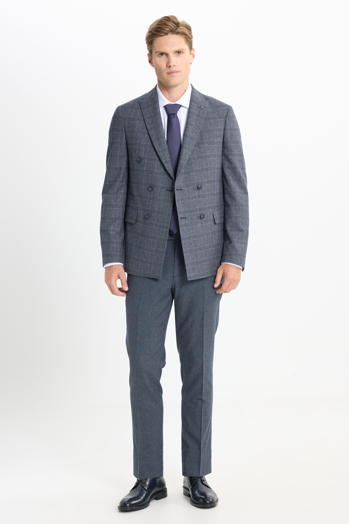 Altınyıldız Classics Erkek Koyu Gri Slim Fit Dar Kesim Kırlangıç Yaka Kareli Kapak Cepli Esnek Takım Elbise görsel 2