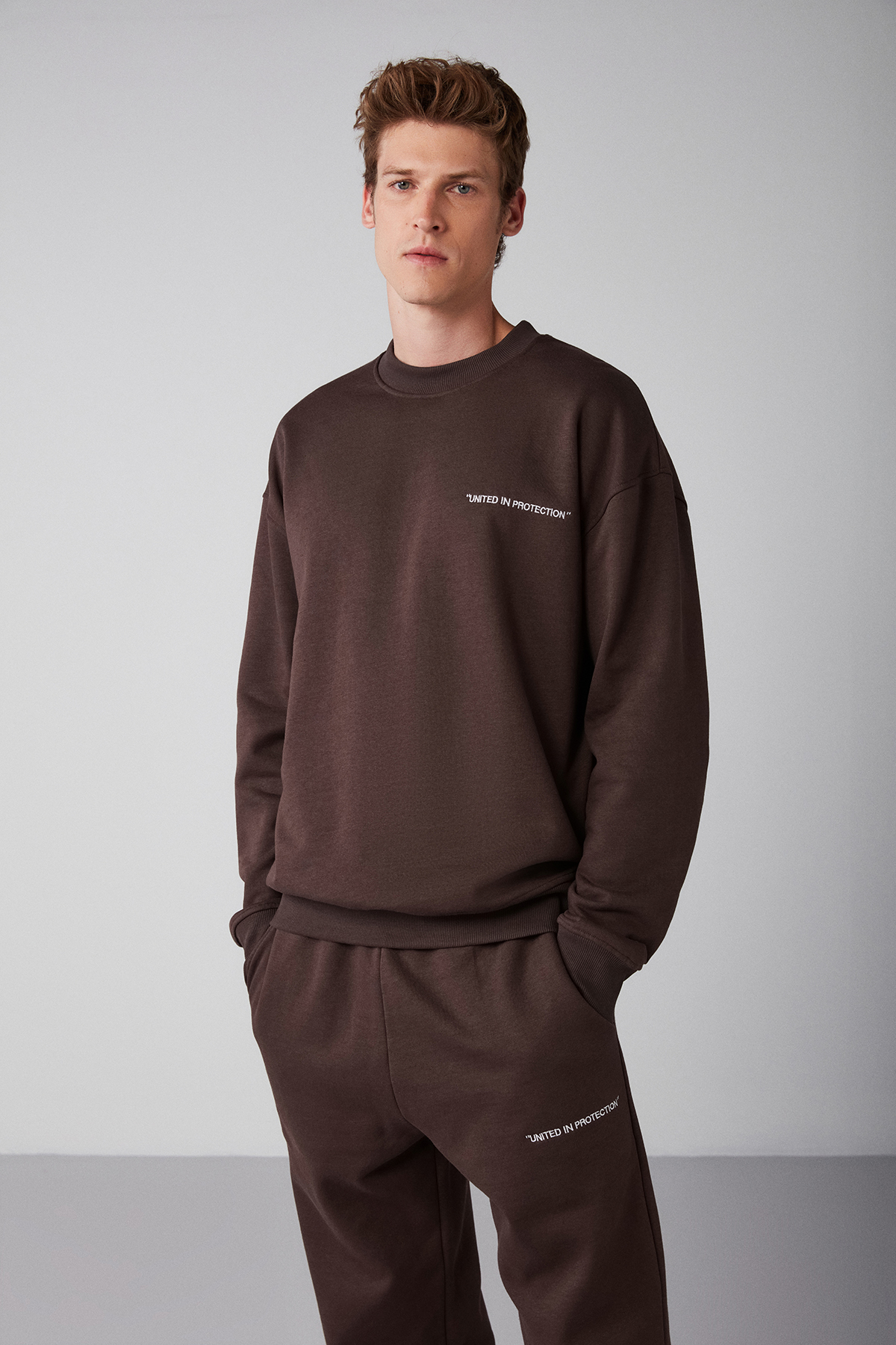 GRIMELANGE Raırok Erkek İçi Polarlı Comfort Bej Oversize Nakışlı KAHVERENGİ Sweatshirt