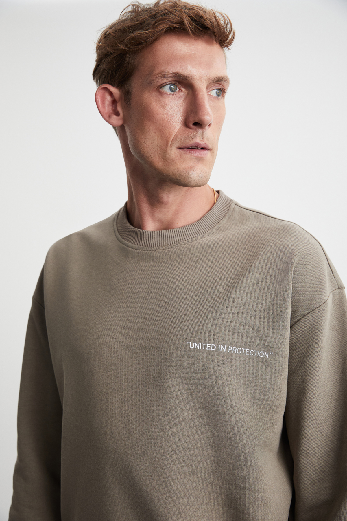 GRIMELANGE Raırok Erkek İçi Polarlı Comfort Bej Oversize Nakışlı VİZON Sweatshirt görsel 3