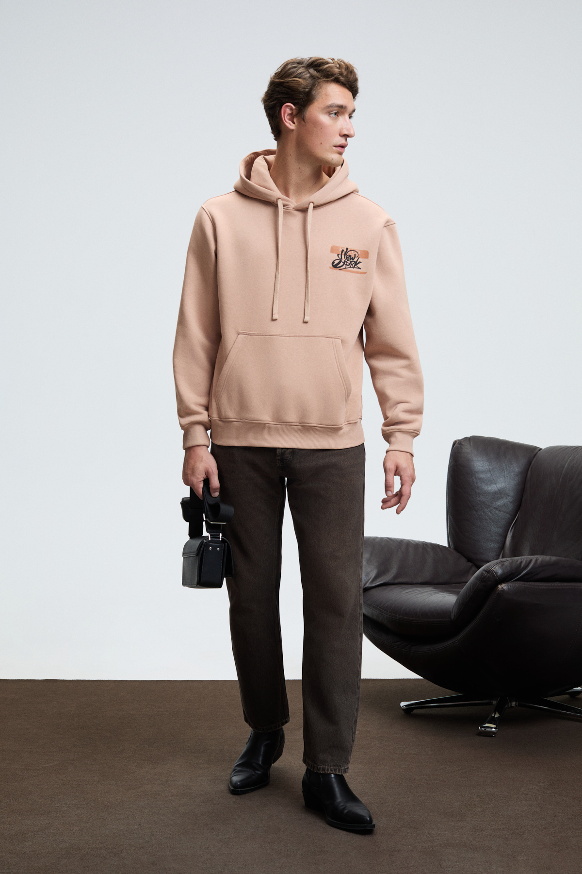 GRIMELANGE Erkek Kapüşonlu Kanguru Cepli Göğsü Nakışlı Regular Fit VİZON Sweatshirt görsel 2