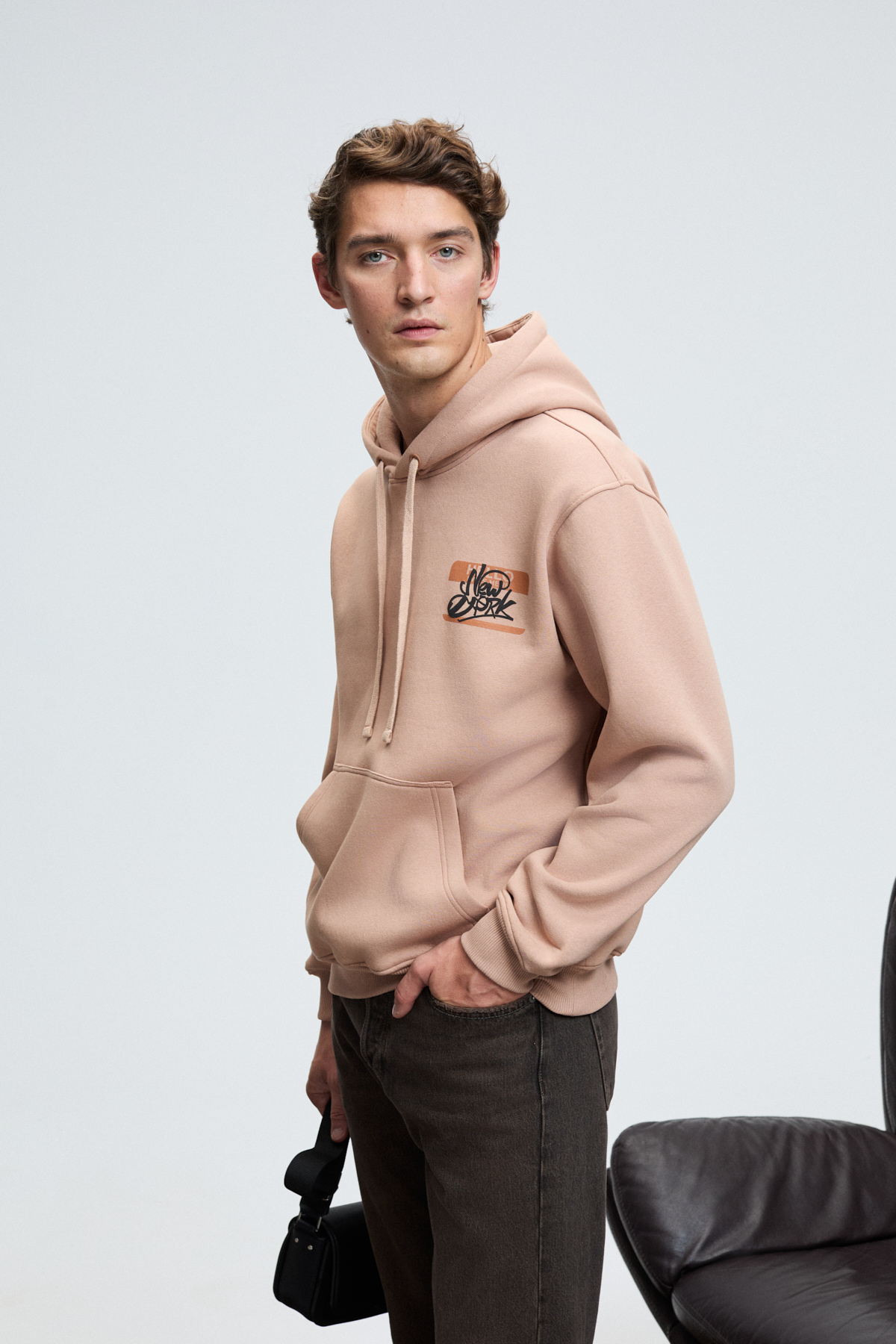 GRIMELANGE Erkek Kapüşonlu Kanguru Cepli Göğsü Nakışlı Regular Fit VİZON Sweatshirt görsel 4
