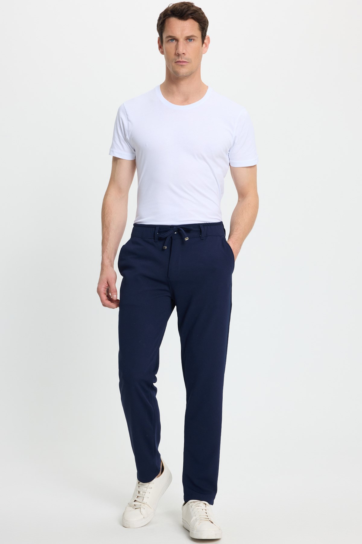 TUDORS Erkek Slim Fit Dar Kesim Beli Lastikli Bağcık Detaylı Lacivert Pantolon