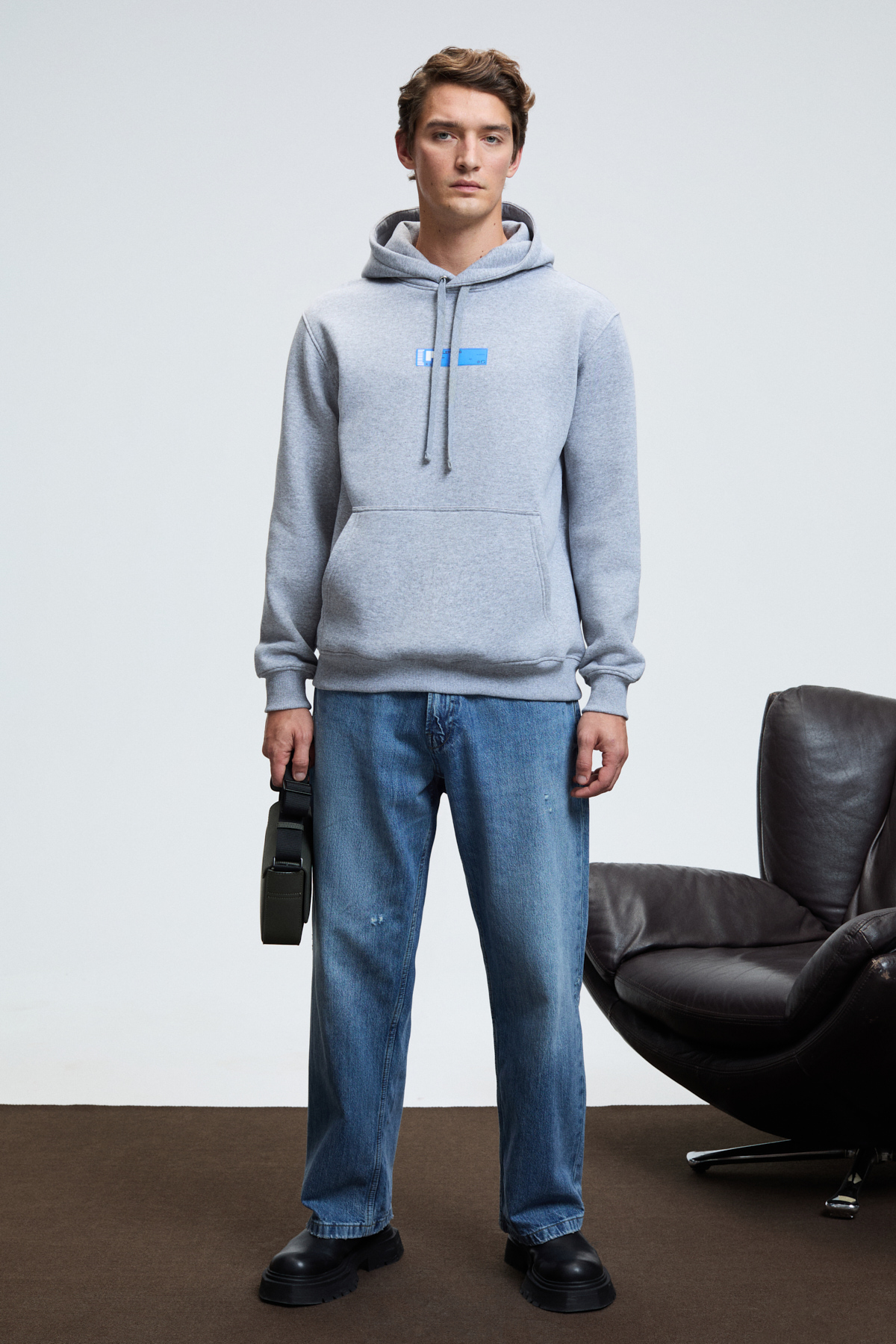 GRIMELANGE Erkek Kapüşonlu Kanguru Cepli Göğsü Nakışlı Regular Fit GRİ MELANJ Sweatshirt görsel 2