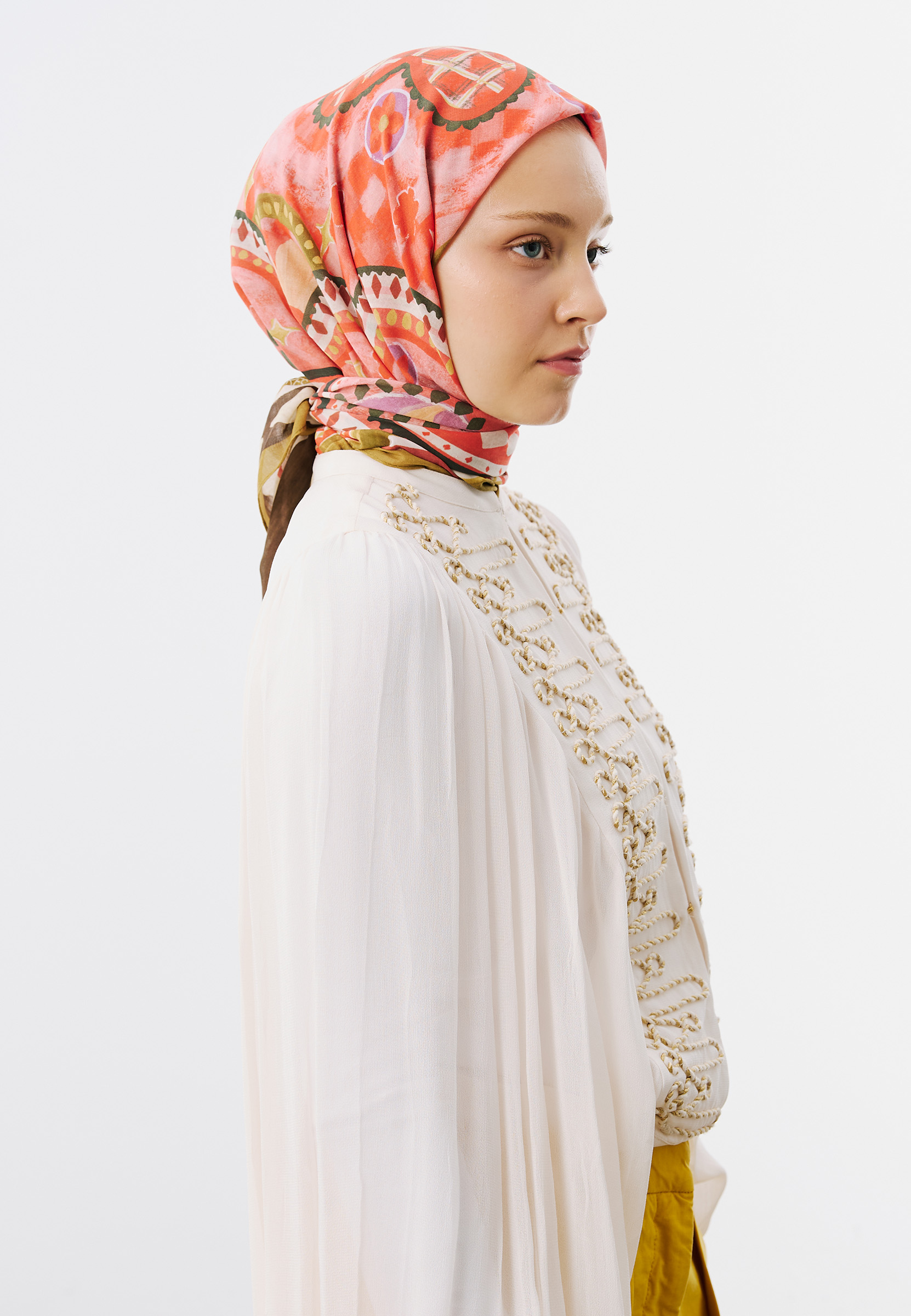 Fresh Scarfs The Stage In Geometry Desen Vual Eşarp Mercan