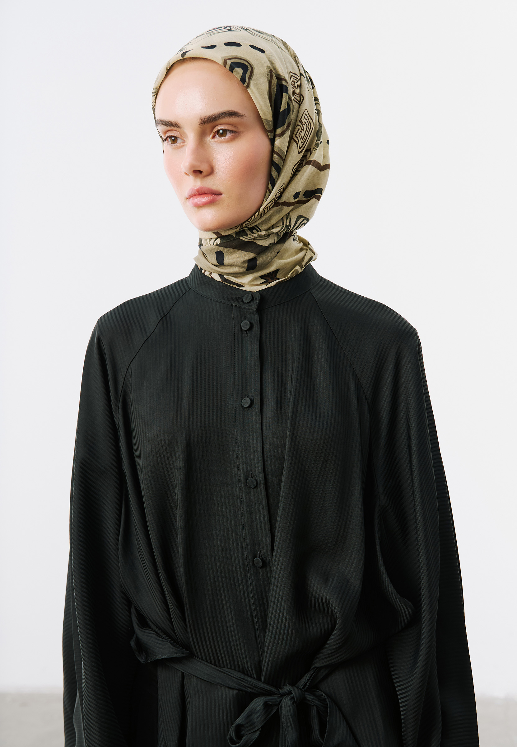 Fresh Scarfs Abstract Harmony Desen Vual Eşarp Siyah