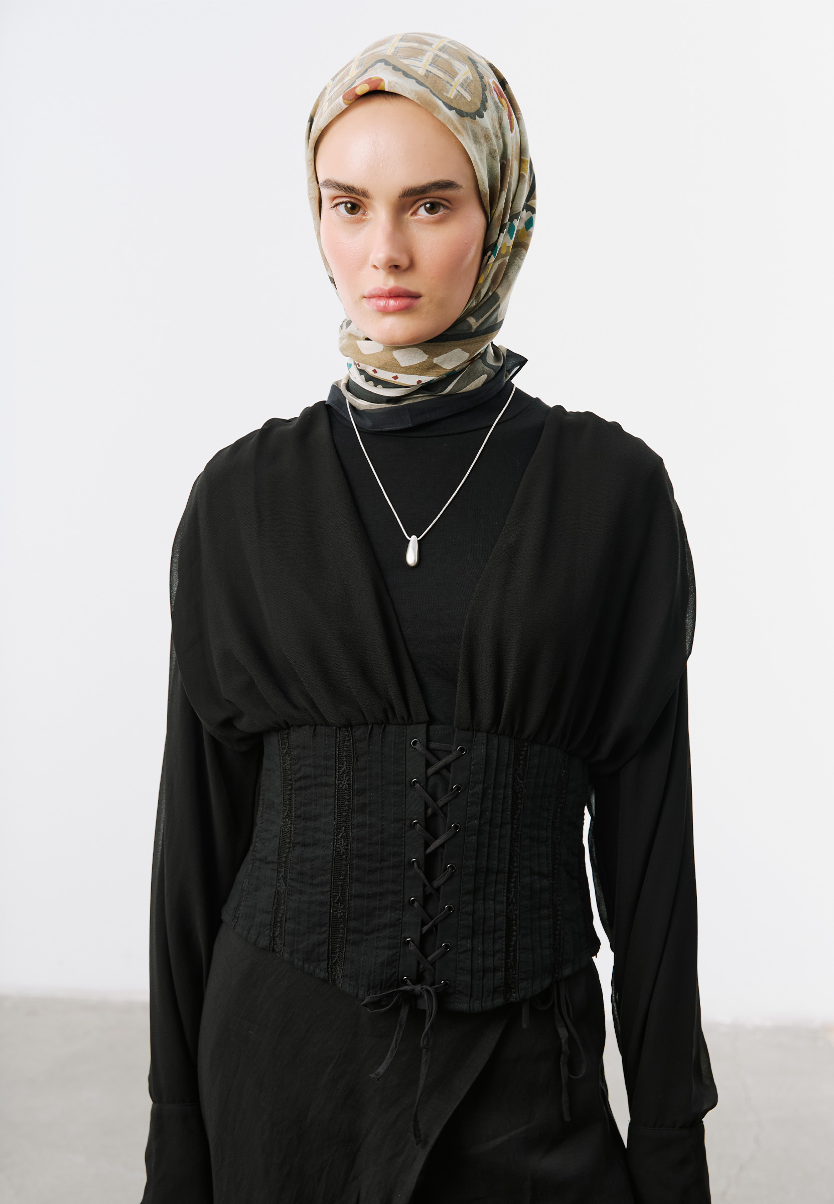 Fresh Scarfs The Stage In Geometry Desen Vual Eşarp Siyah