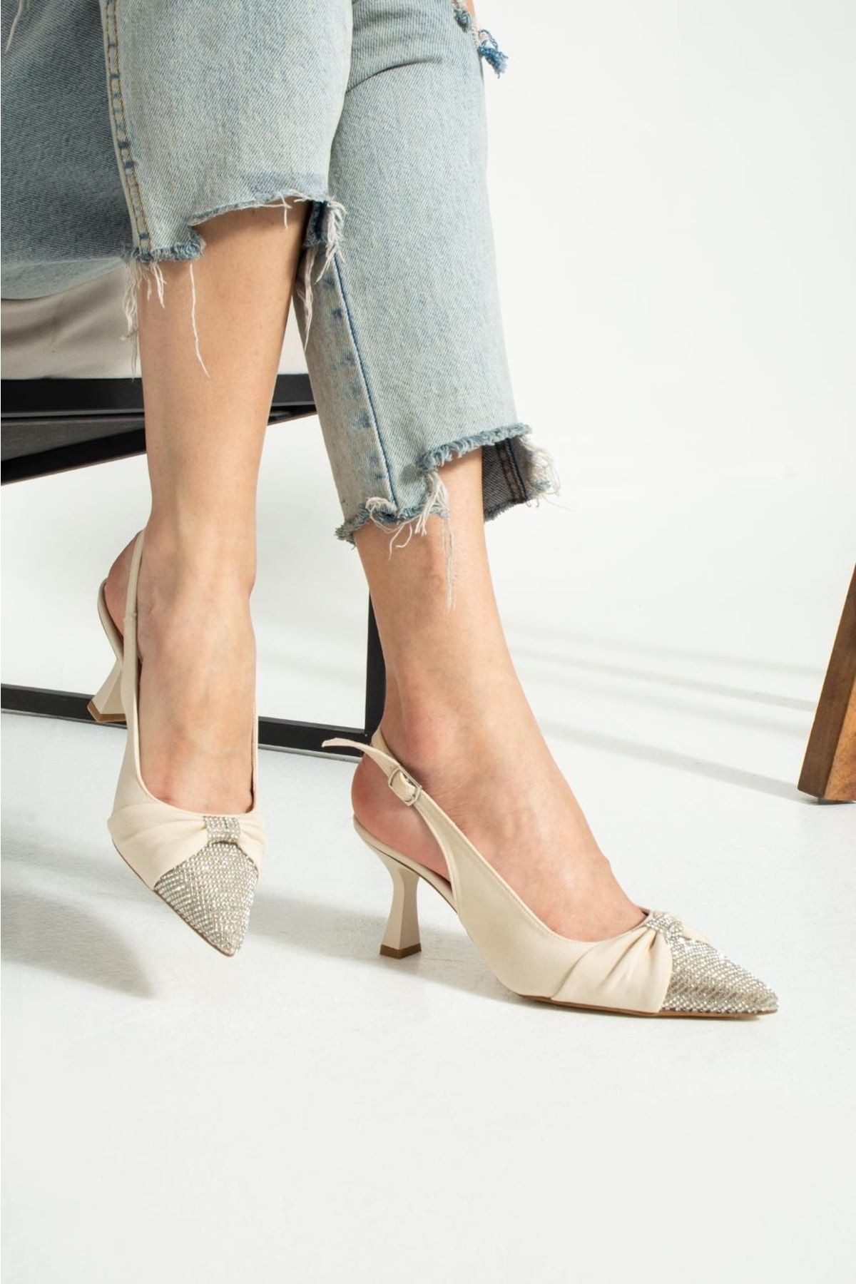 DUXAL SHOES Siyah Saten Önü Taşlı Kadın Topuklu Ayakkabı