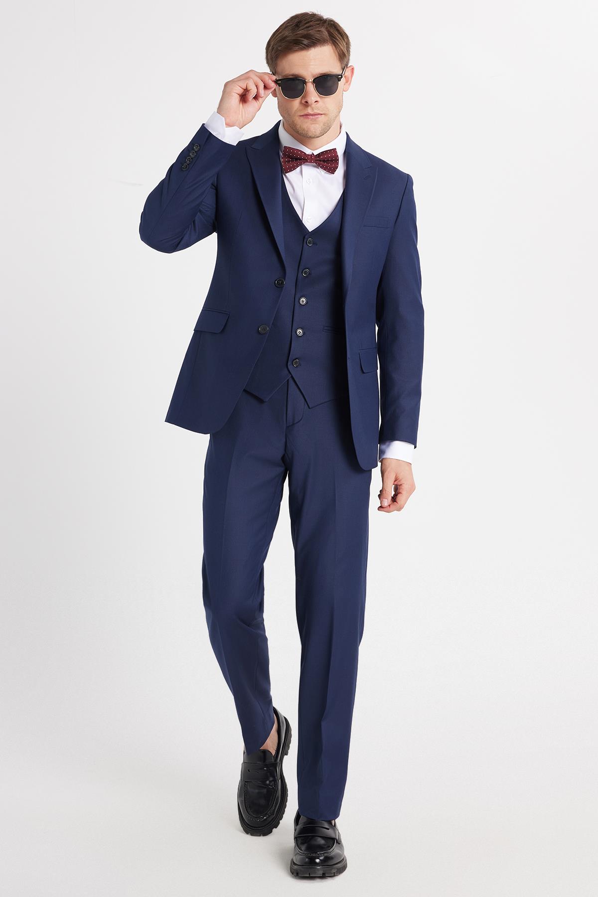 TUDORS Erkek Slim Fit Lacivert Esnek Elastanlı Kumaş Sivri Yaka Yelekli Takım Elbise