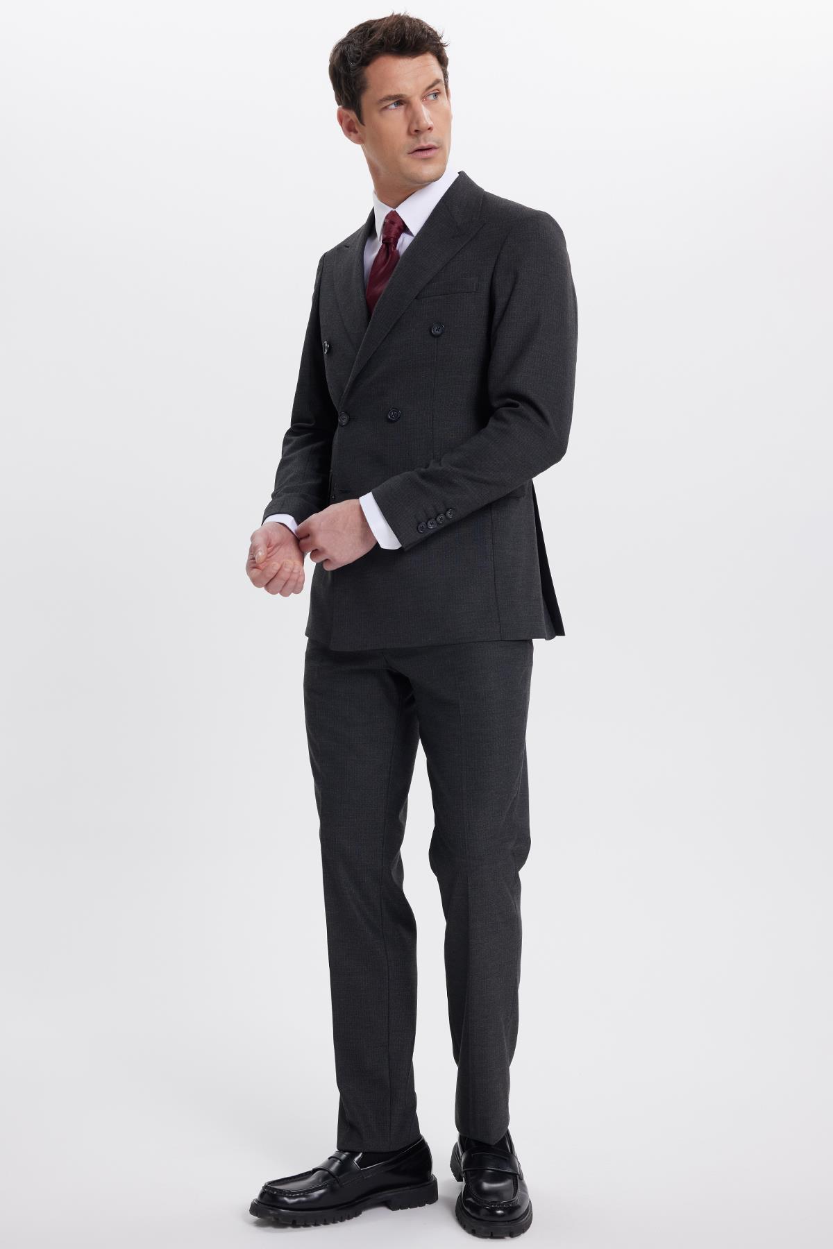 TUDORS Erkek Slim Fit Sivri Yaka Çizgili Kapaklı Cepli Antrasit Takım Elbise görsel 4