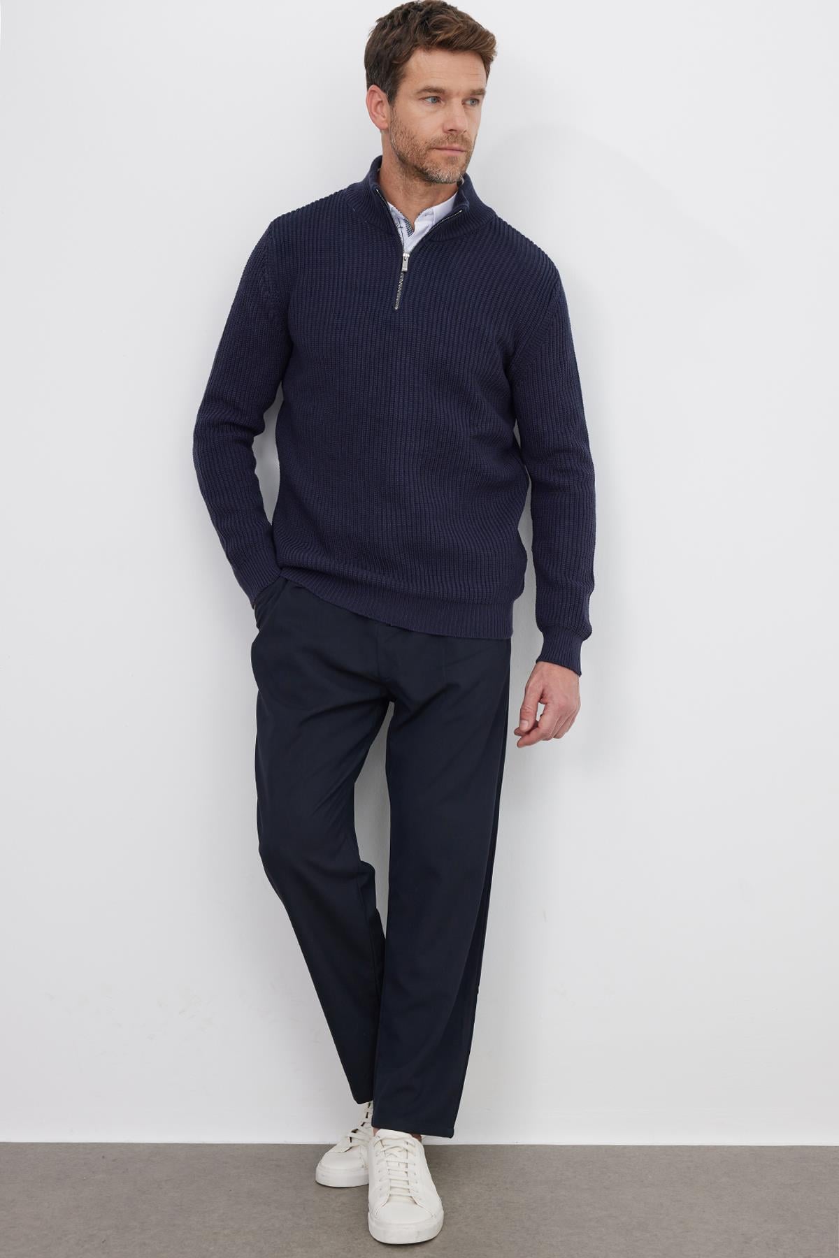 TUDORS Erkek Slim Fit Dar Kesim Fermuarlı Lacivert Dik Yaka Triko Kazak görsel 4