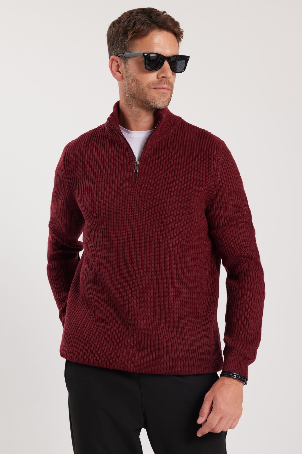TUDORS Erkek Slim Fit Dar Kesim Fermuarlı Bordo Dik Yaka Triko Kazak