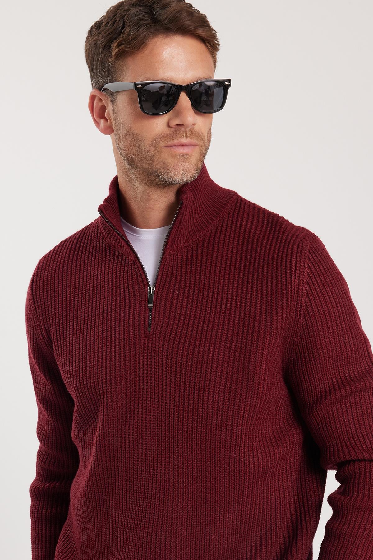 TUDORS Erkek Slim Fit Dar Kesim Fermuarlı Bordo Dik Yaka Triko Kazak görsel 2
