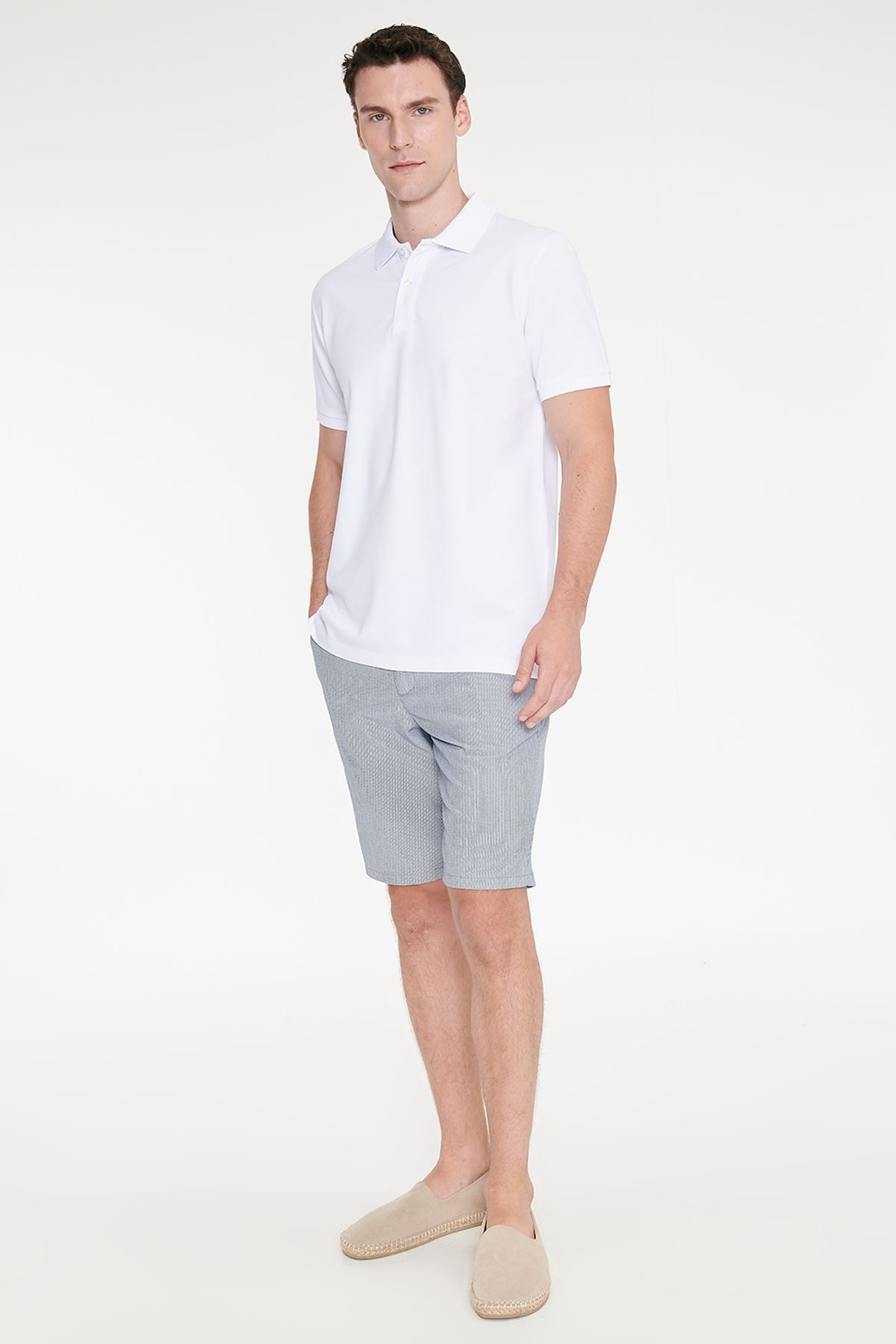 Altınyıldız Classics Erkek Lacivert Slim Fit Dar Kesim Yan Cepli Gofre Desenli Esnek Şort görsel 3