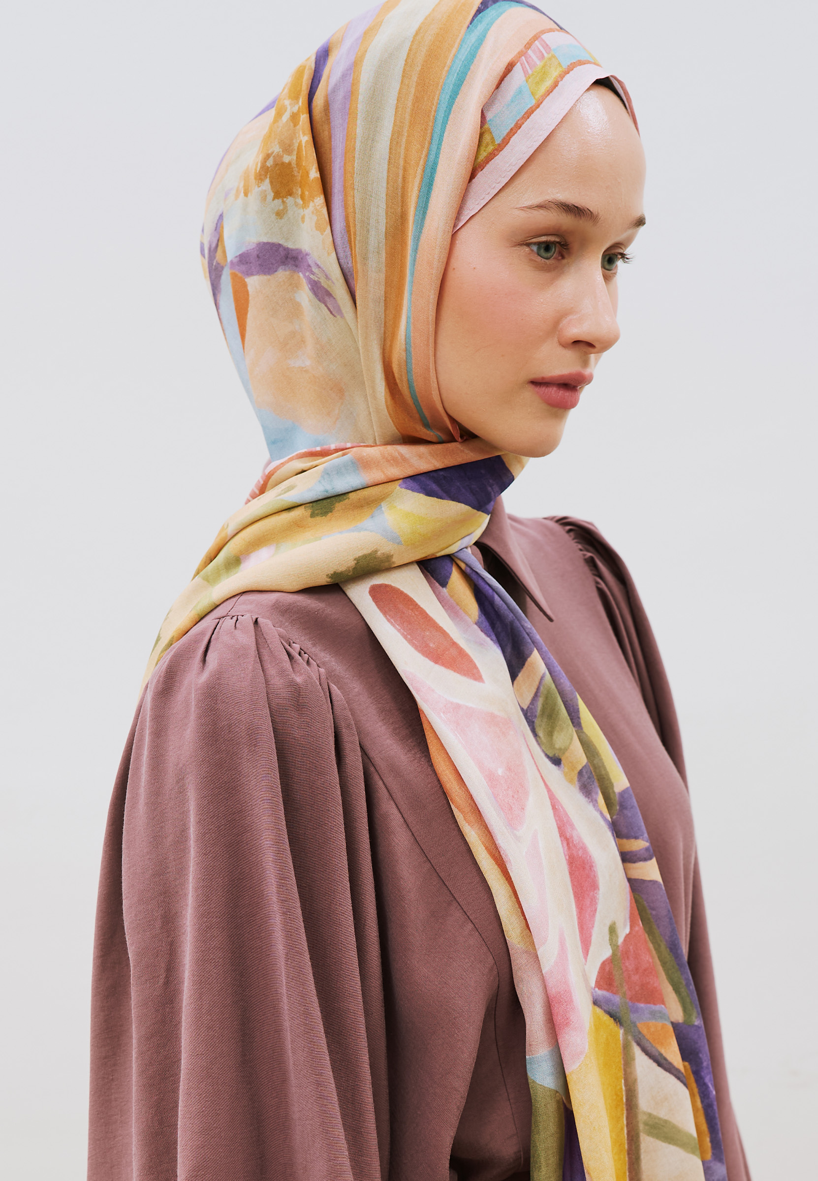 Fresh Scarfs Floral Fiesta Desen Rami Viskon Şal Menekşe görsel 3