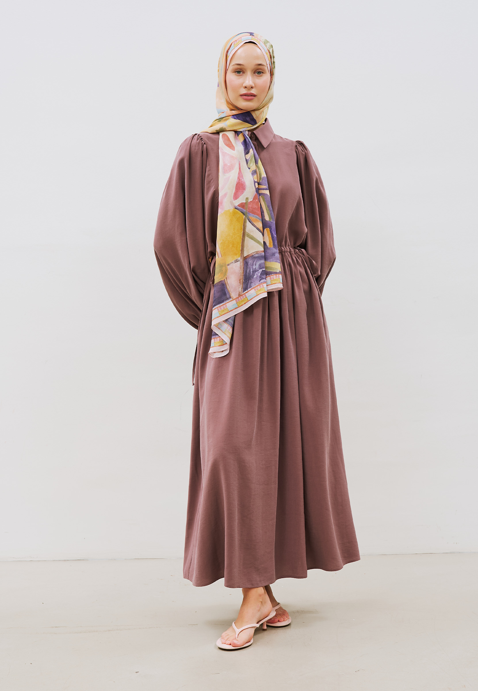 Fresh Scarfs Floral Fiesta Desen Rami Viskon Şal Menekşe görsel 4