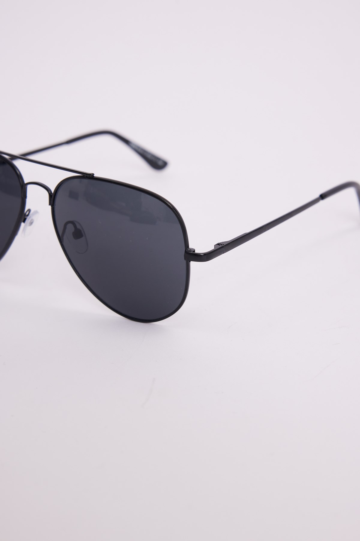 TUDORS Unisex Oval Damla Model Çerçeveli Siyah Uv 400 Korumalı Güneş Gözlüğü görsel 3