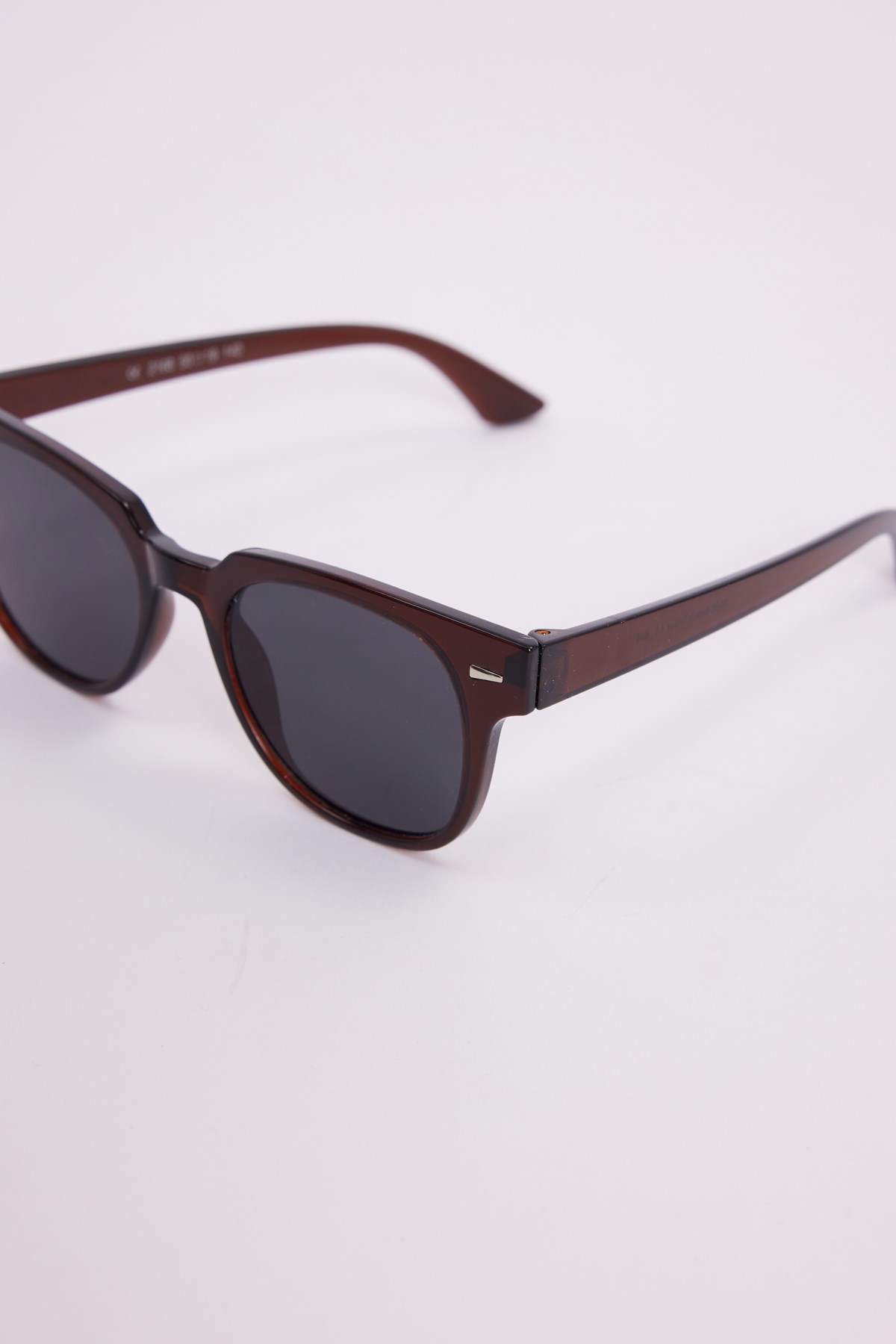 TUDORS Unisex Oval Kahverengi Çerçeve Uv 400 Korumalı Siyah Cam Güneş Gözlüğü görsel 3